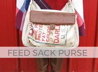 Larissa of Prodigal Pieces takes an old feed sack and makes a fun purse | prodigalpieces.com #prodigalpieces