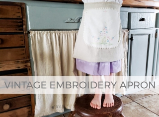 Create this cute kids apron with vintage embroidery | by Larissa of Prodigal Pieces | prodigalpieces.com #prodigalpieces