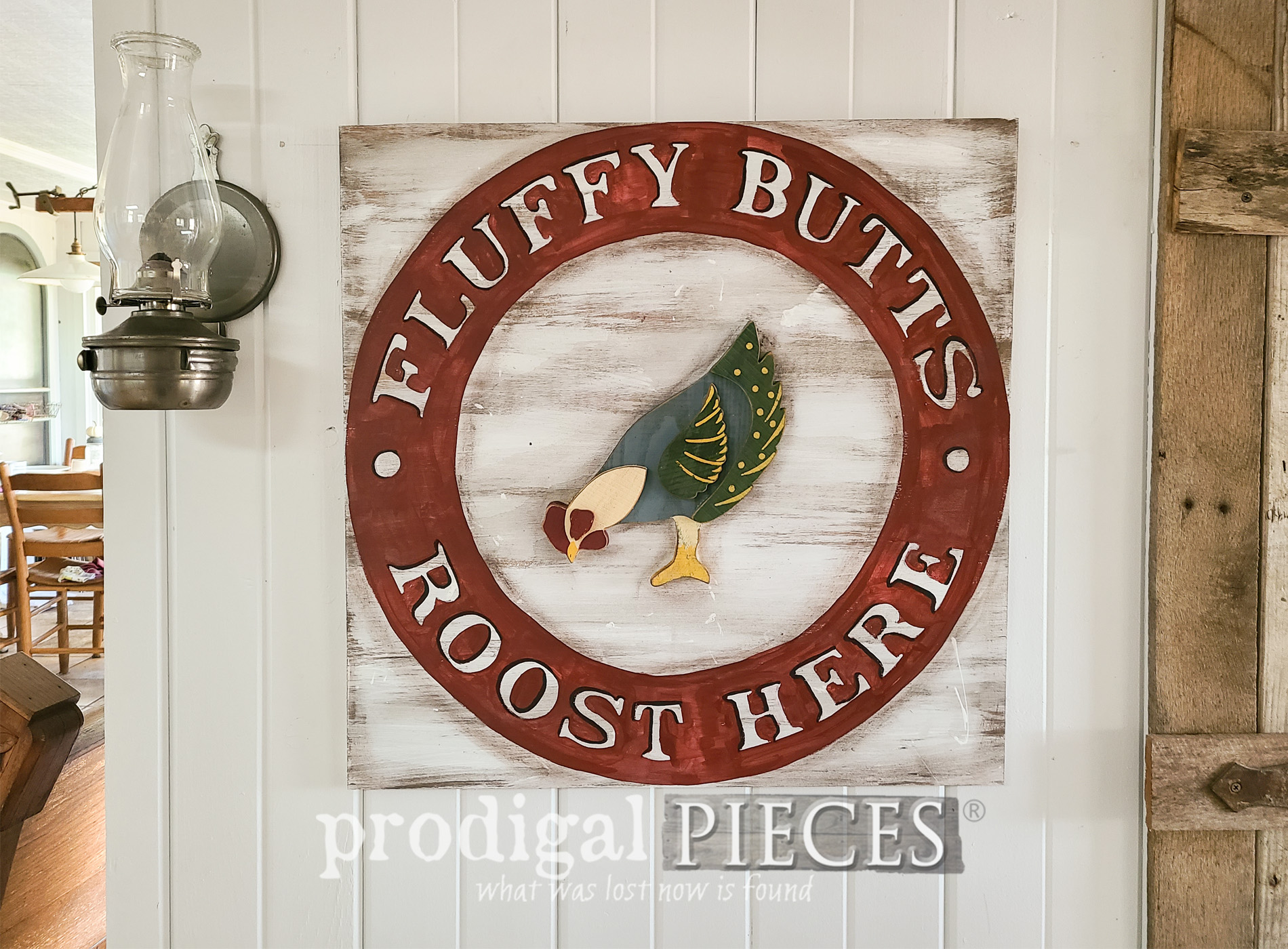 Featured DIY Farmhouse Chicken Sign Handmade by Larissa of Prodigal Pieces | prodigalpieces.com #prodigalpieces #farmhouse #diy #sign #home #homedecor