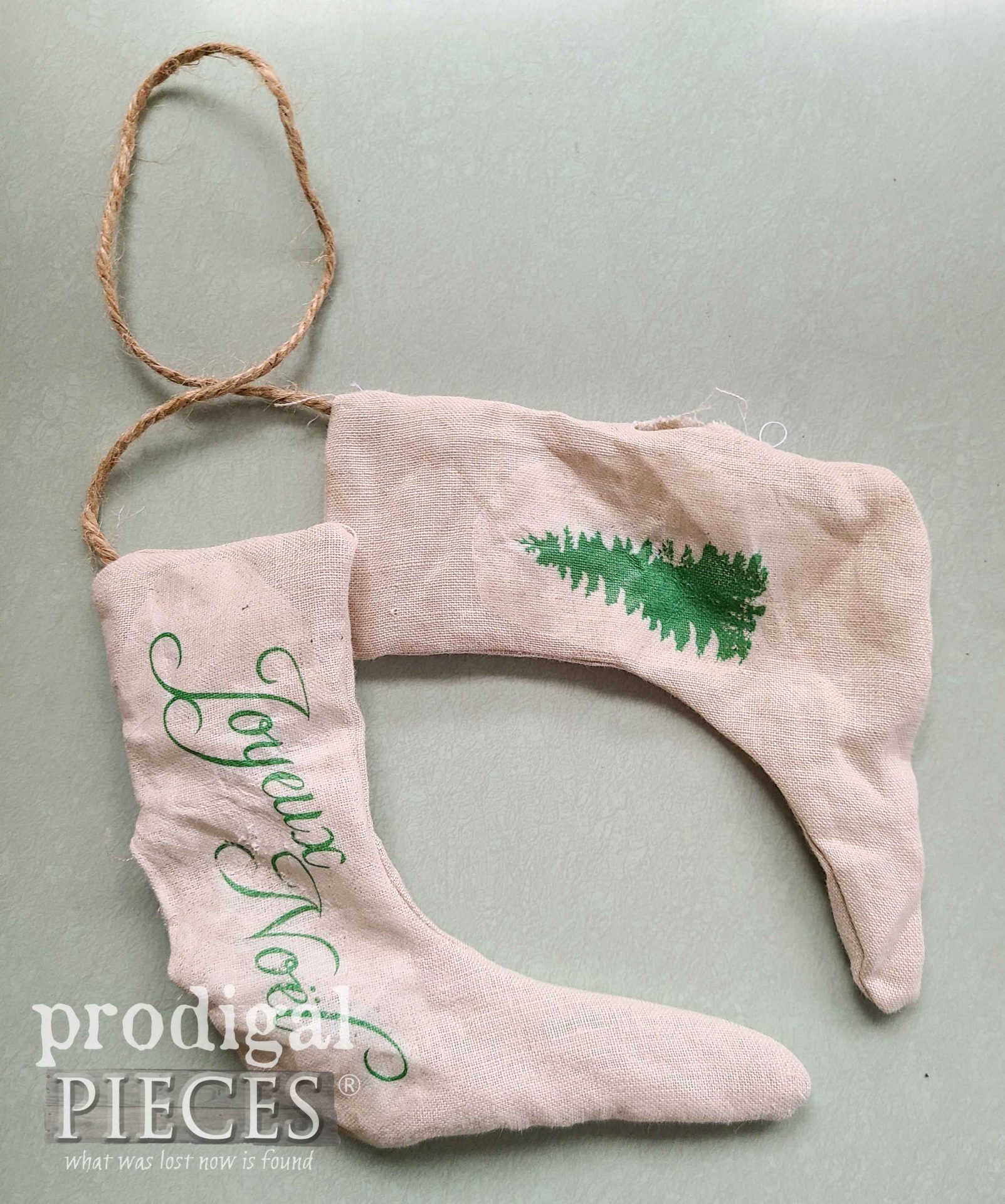 Linen Stocking for Farmhouse Christmas Wall Pocket | Tutorial at Prodigal Pieces | prodigalpieces.com #prodigalpieces