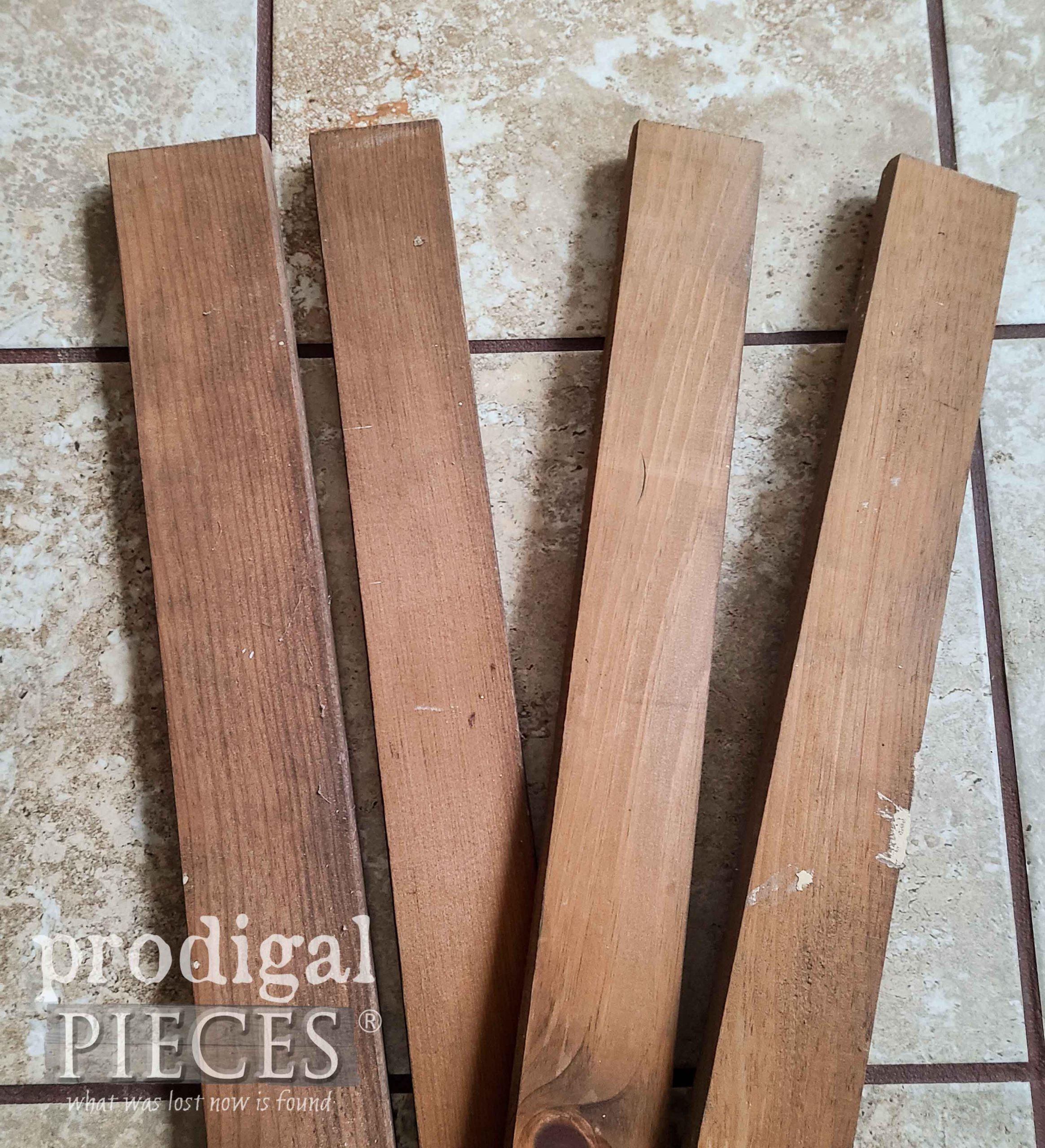 Wood Slats Before Upcycled by Larissa of Prodigal Pieces | prodigalpieces.com