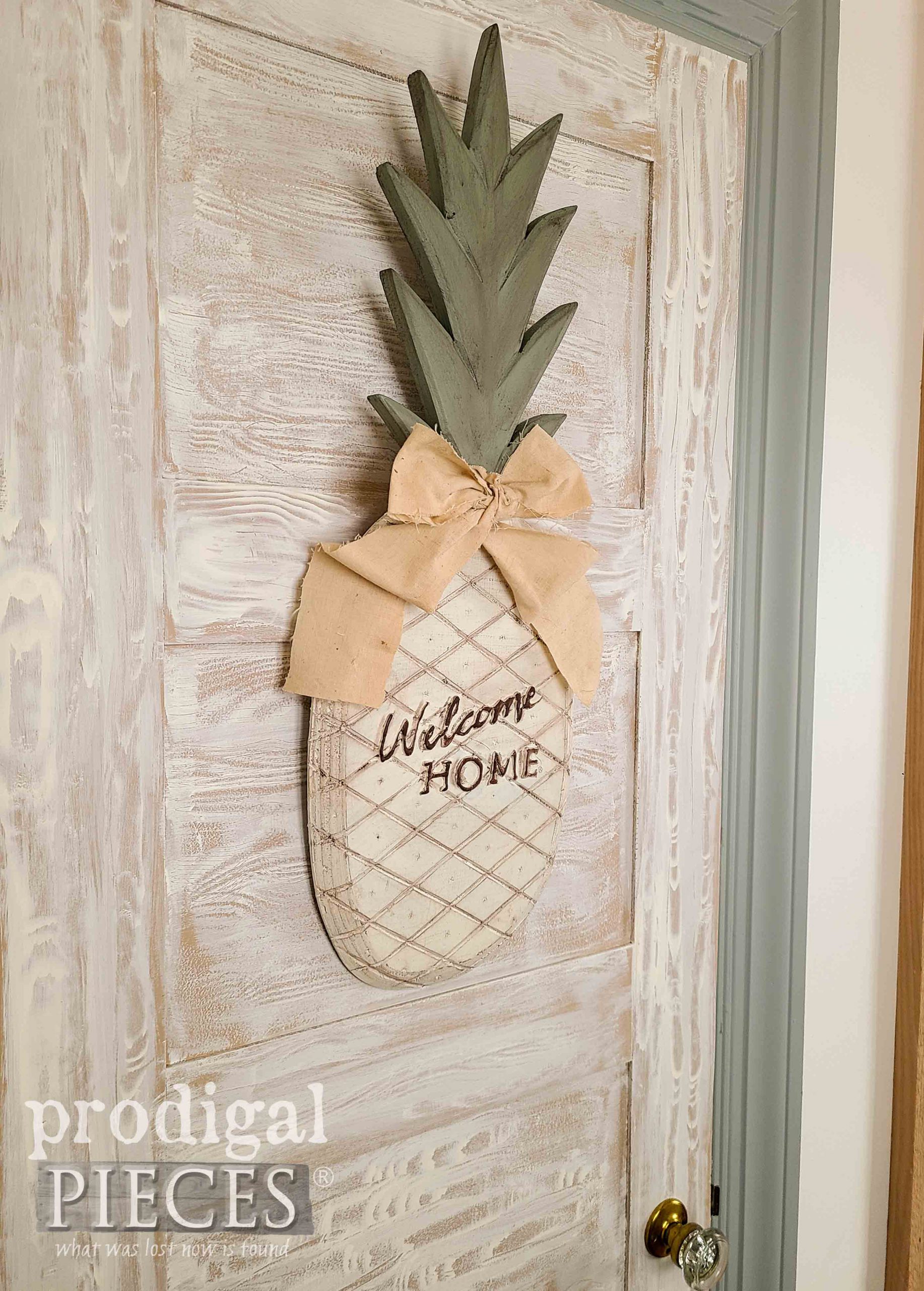DIY Welcome Sign Pineapple Home Decor by Larissa of Prodigal Pieces | prodigalpieces.com #prodigalpieces #diy #home #vintage #homedecor