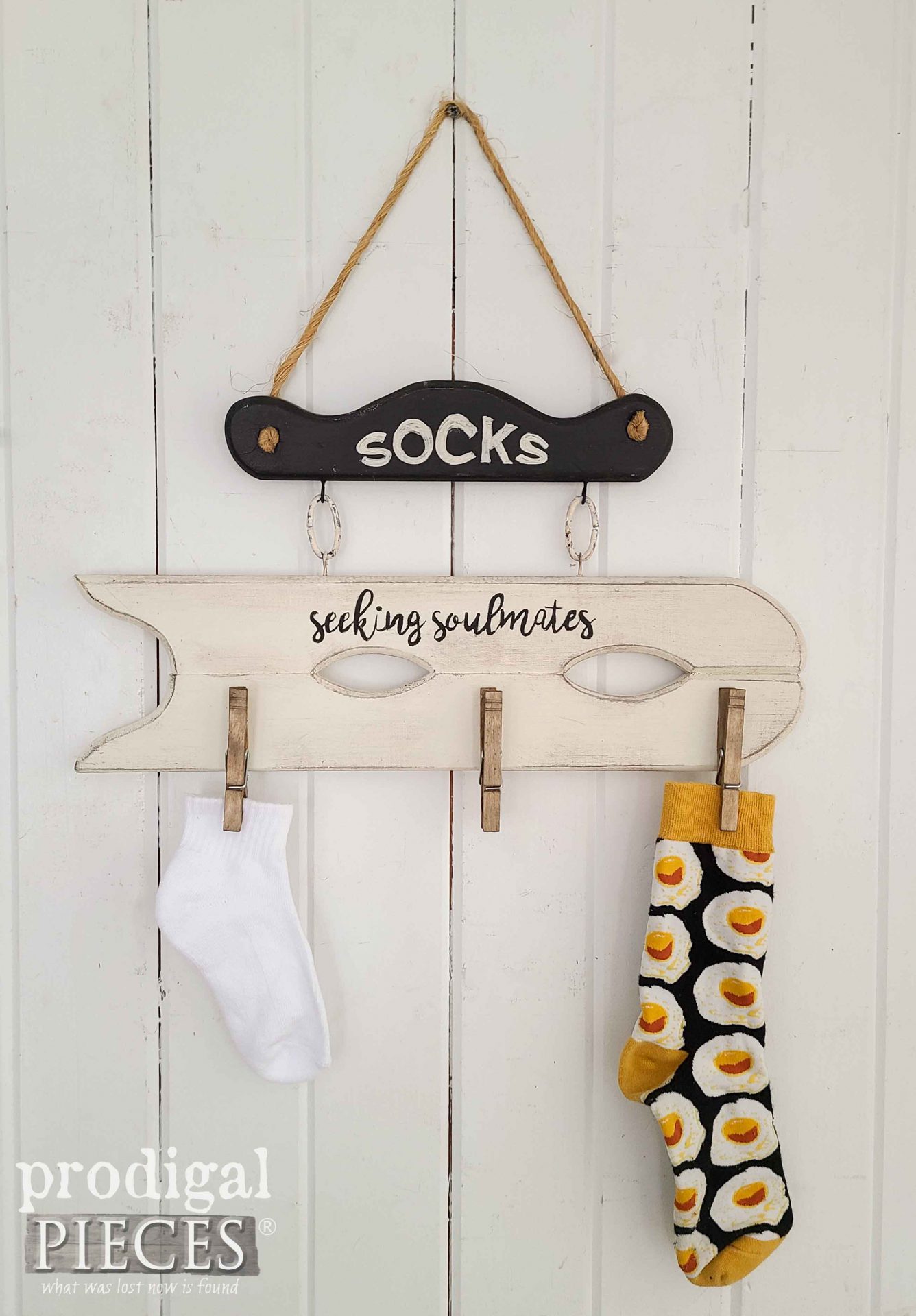 Upcycled Laundry Sign Missing Sock Holder by Larissa of Prodigal Pieces | prodigalpieces.com #prodigalpieces #upcycled #diy #home #homedecor #laundry