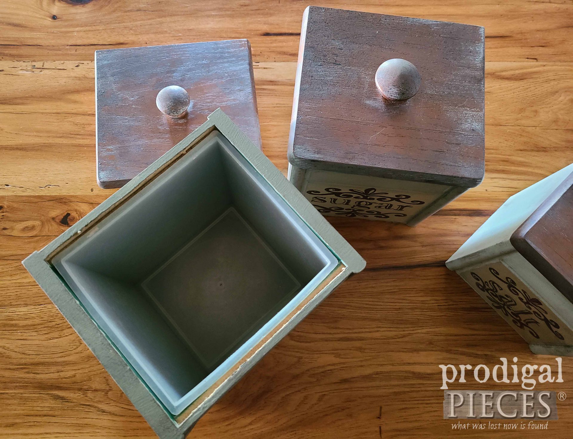 Inside Thrifted Kitchen Canisters for Farmhouse Kitchen Storage by Larissa of Prodigal Pieces | prodigalpieces.com #prodigalpieces #farmhouse #kitchen #home