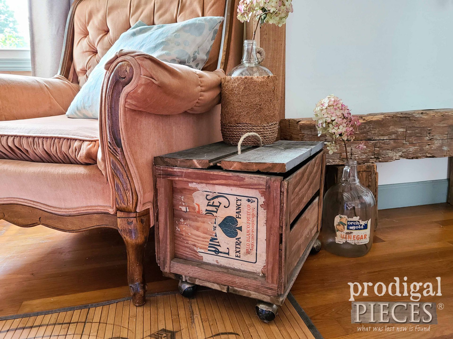Flea Market Farmhouse Crate Table by Larissa of Prodigal Pieces | prodigalpieces.com #prodigalpieces #farmhouse #home #homedecor
