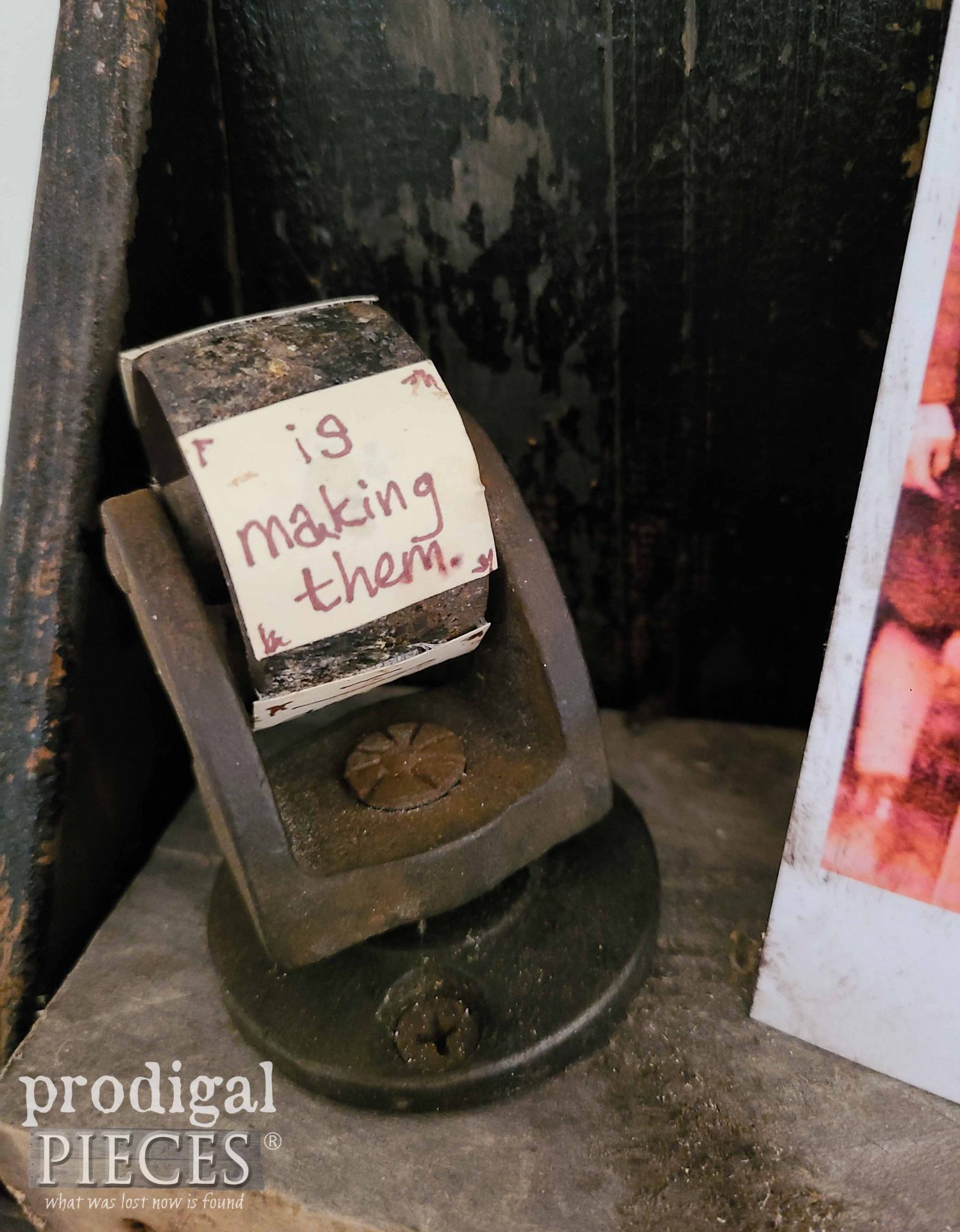 Making Memories Quote for Rustic Chic Home Decor | prodigalpieces.com #prodigalpieces #rustic #farmhouse #eclectic