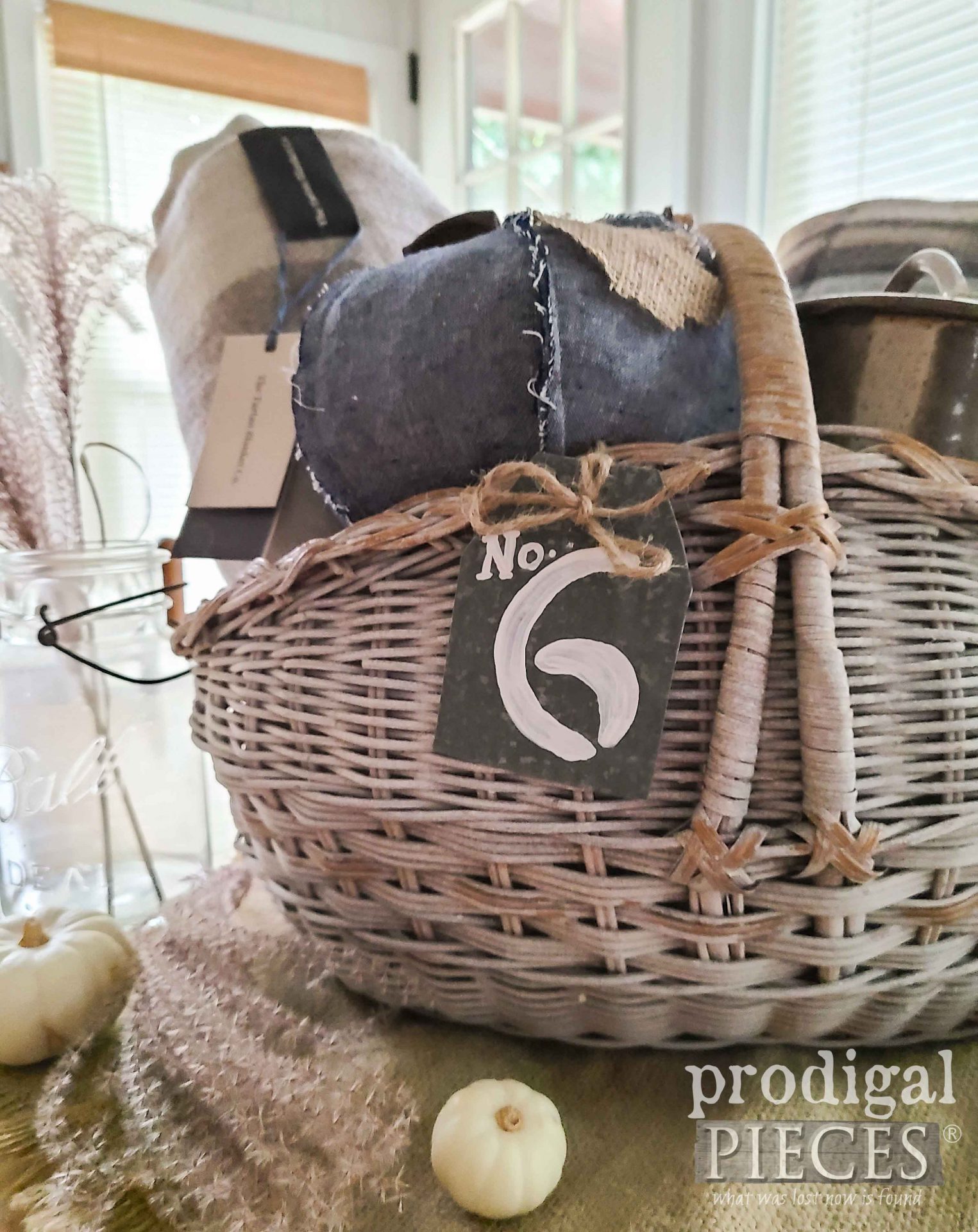 Metal Number Tag on DIY Harvest Gift Basket by Larissa of Prodigal Pieces | prodigalpieces.com #prodigalpieces #harvest #diy #home