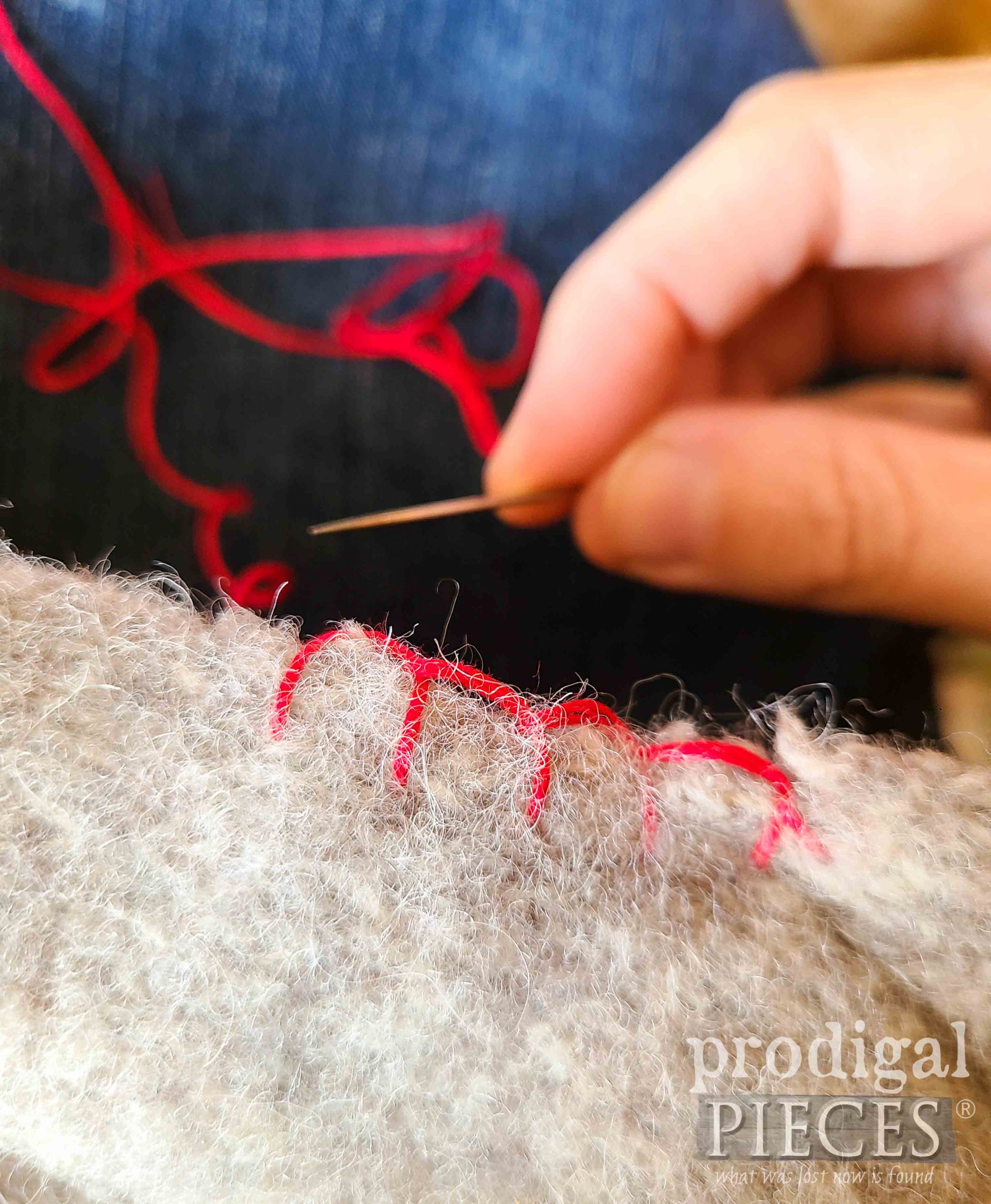 Blanket Stitch on Felted Wool | prodigalpieces.com #prodigalpieces