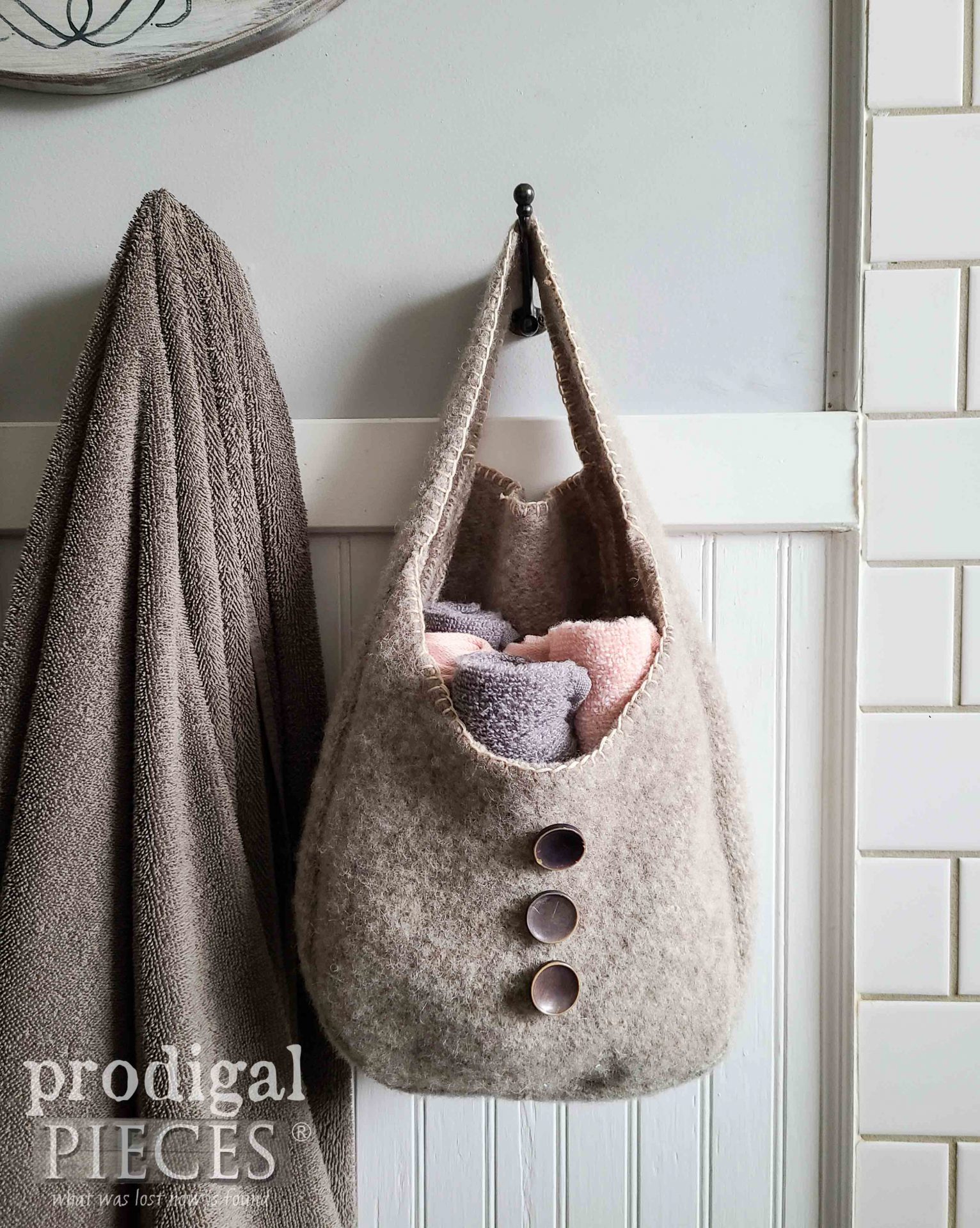 DIY Towel Hanging Basket by Larissa of Prodigal Pieces | prodigalpieces.com #prodigalpieces #diy #bathroom #storage