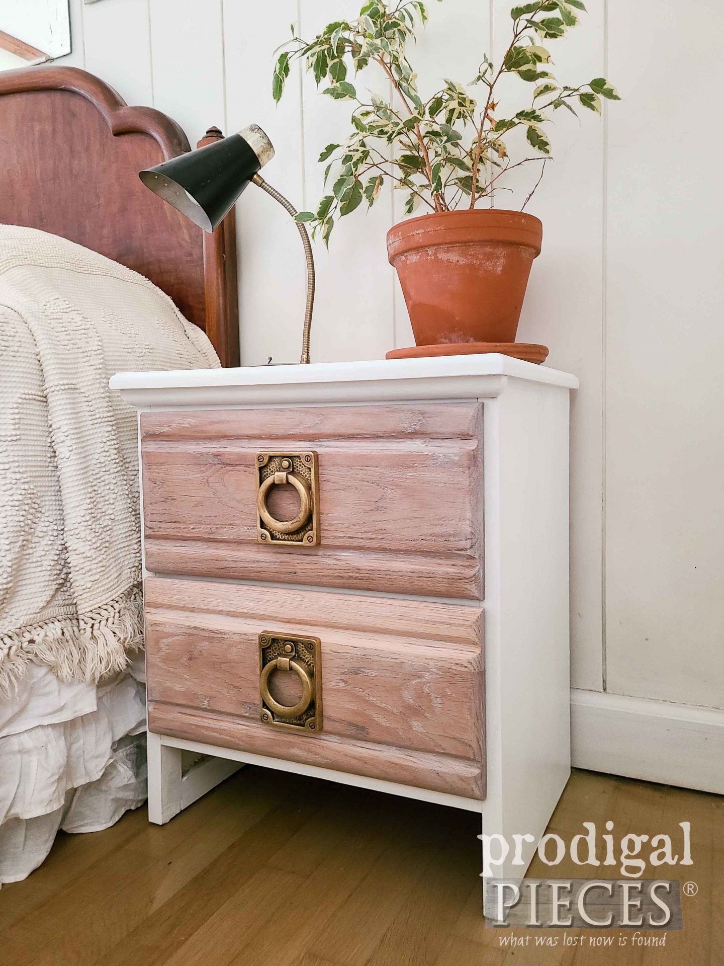 White Boho Vintage Nightstand from Dated to Modern Chic by Larissa of Prodigal Pieces | prodigalpieces.com #prodigalpieces #boho #modernfarmhouse #diy #furniture