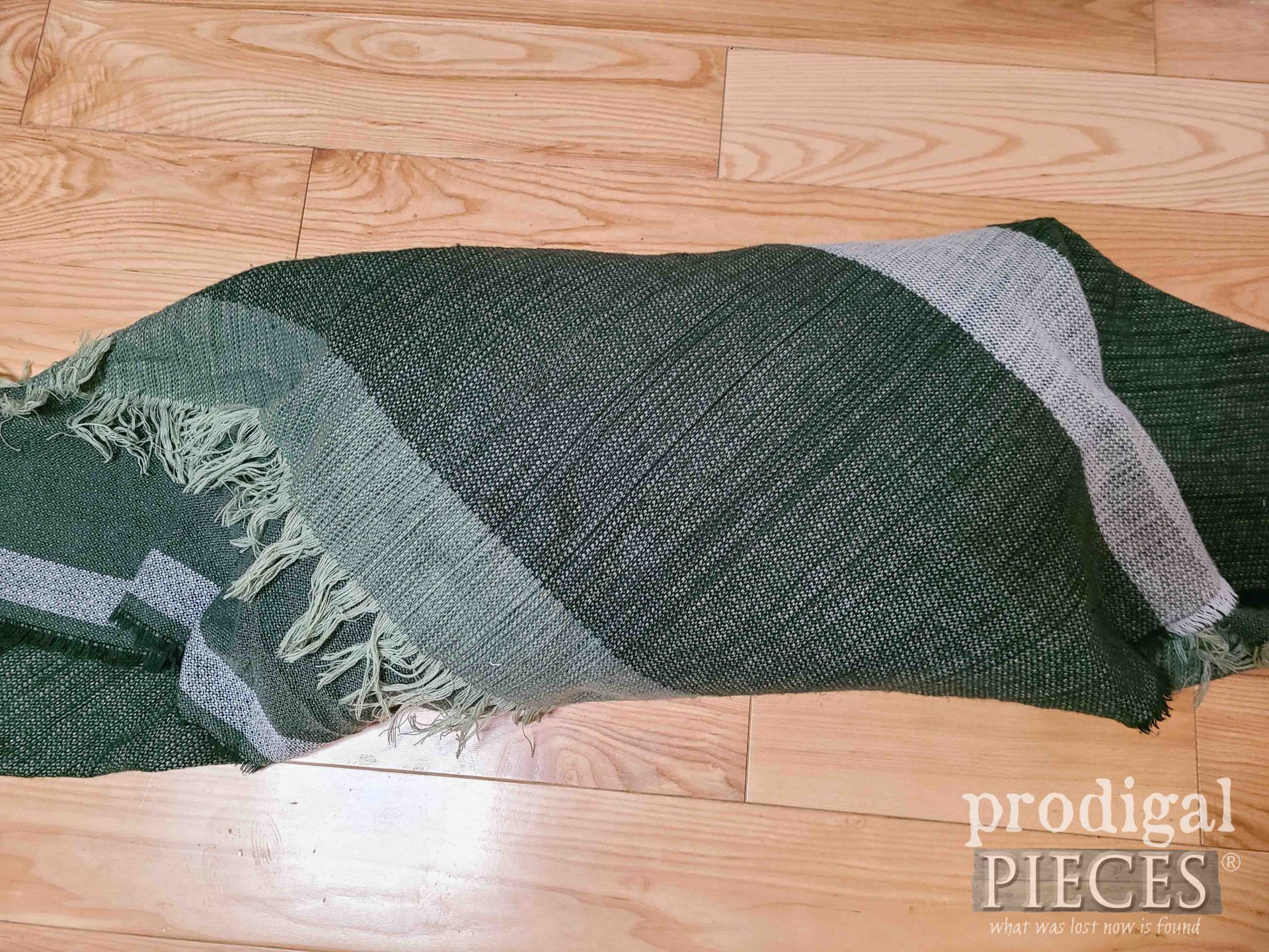 Upcycled Scarves for PIllow Coverings | prodigalpieces.com