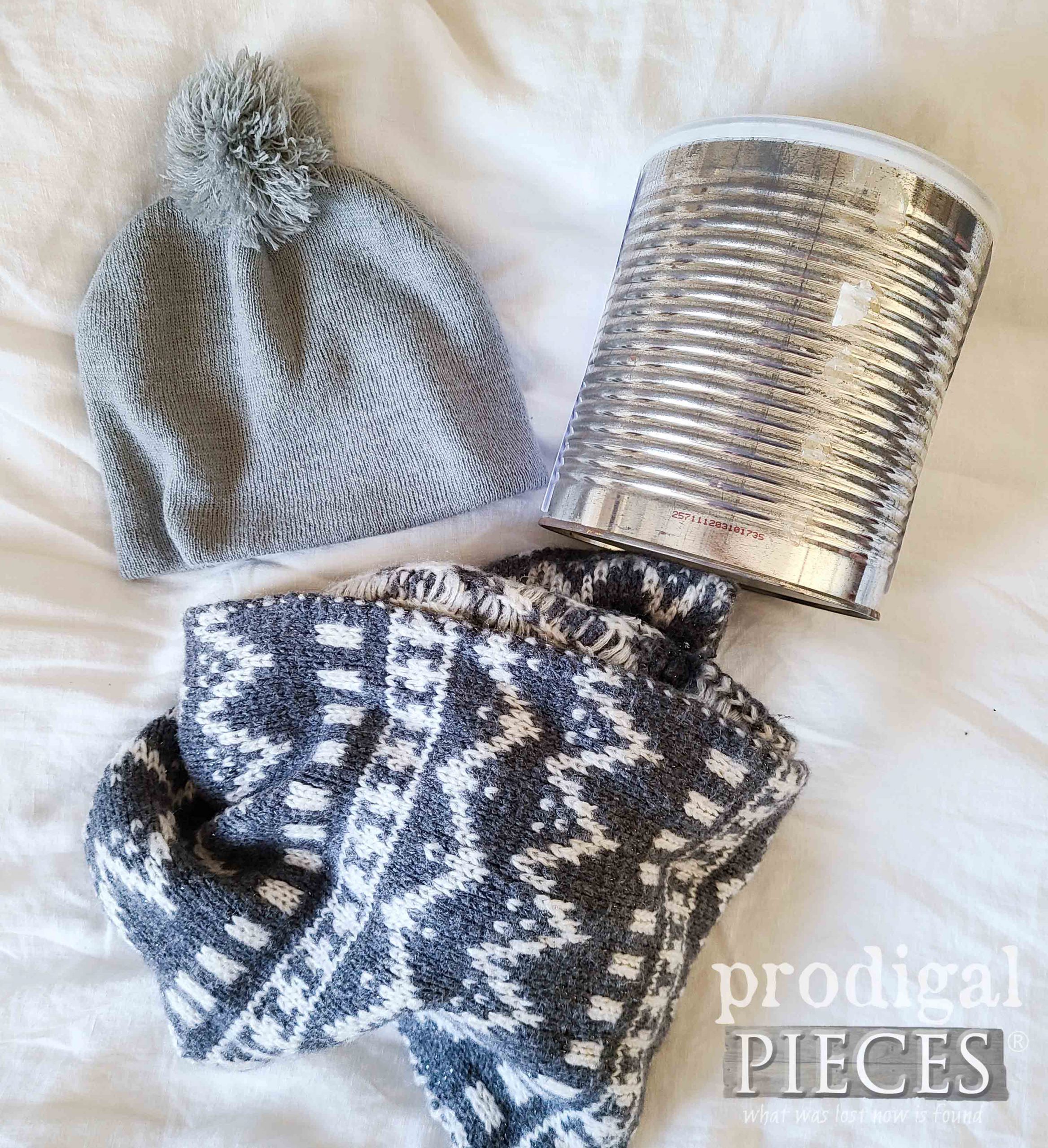 Refashion Hat and Scarf for Snowman | prodigalpieces.com #prodigalpieces #diy #snowman #holiday #christmas #kids