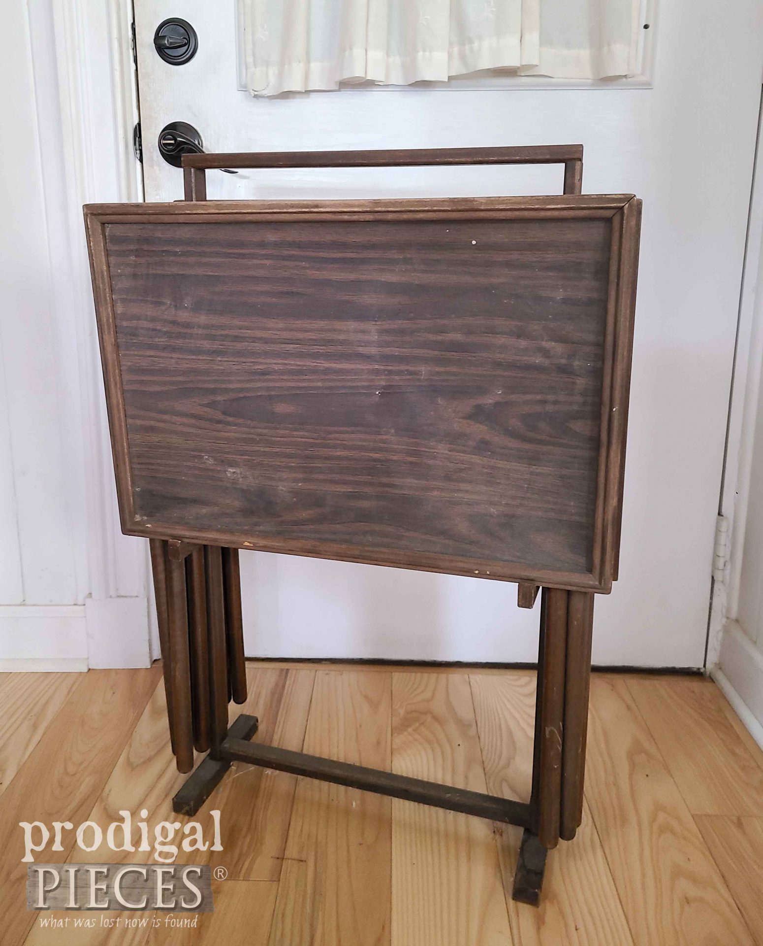 Vintage TV Trays Before Makeover by Larissa of Prodigal Pieces | prodigalpieces.com #prodigalpieces