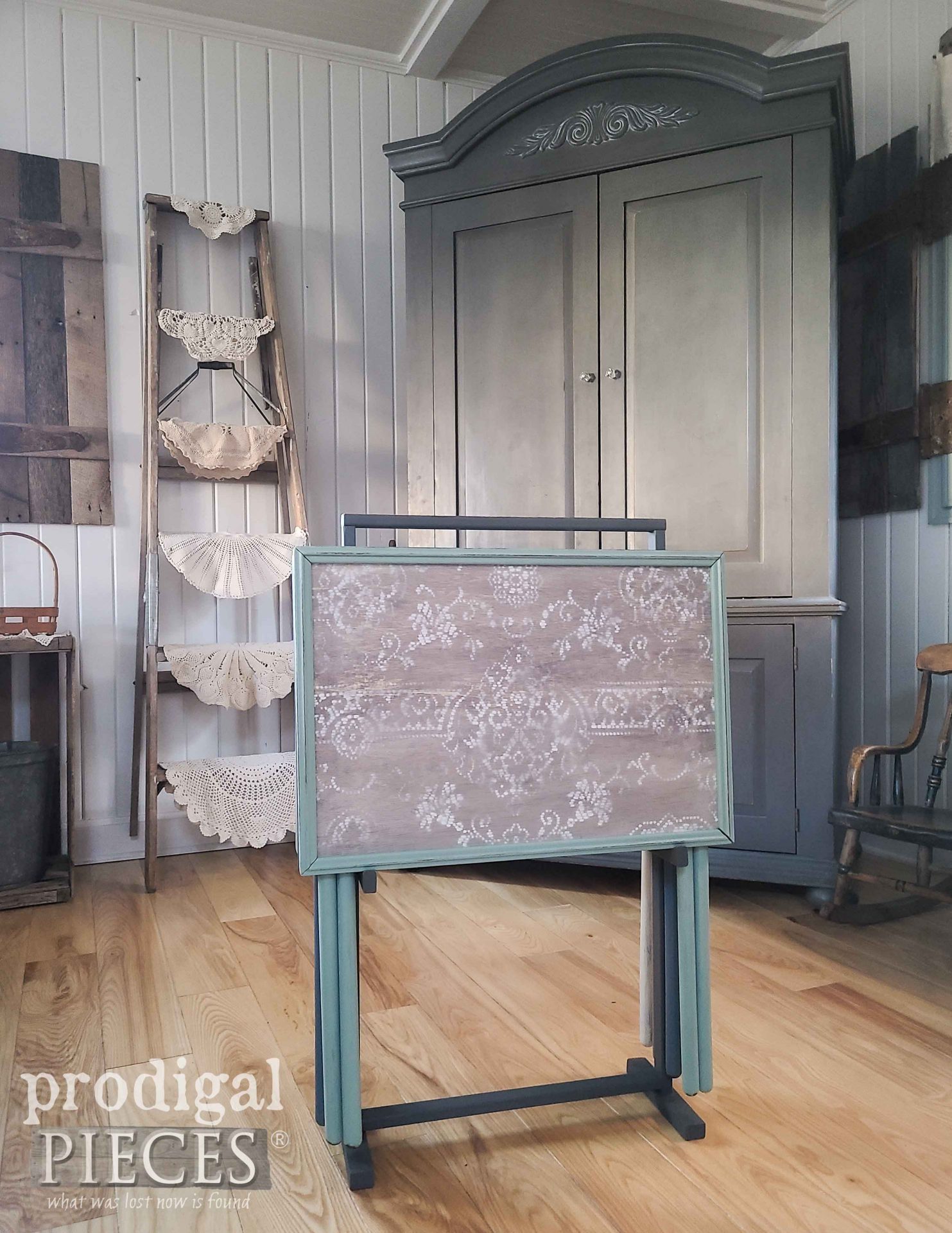 Set of Vintage TV Trays with Stand Refreshed by Larissa of Prodigal Pieces | prodigalpieces.com #prodigalpieces #furniture #diy #home #vintage