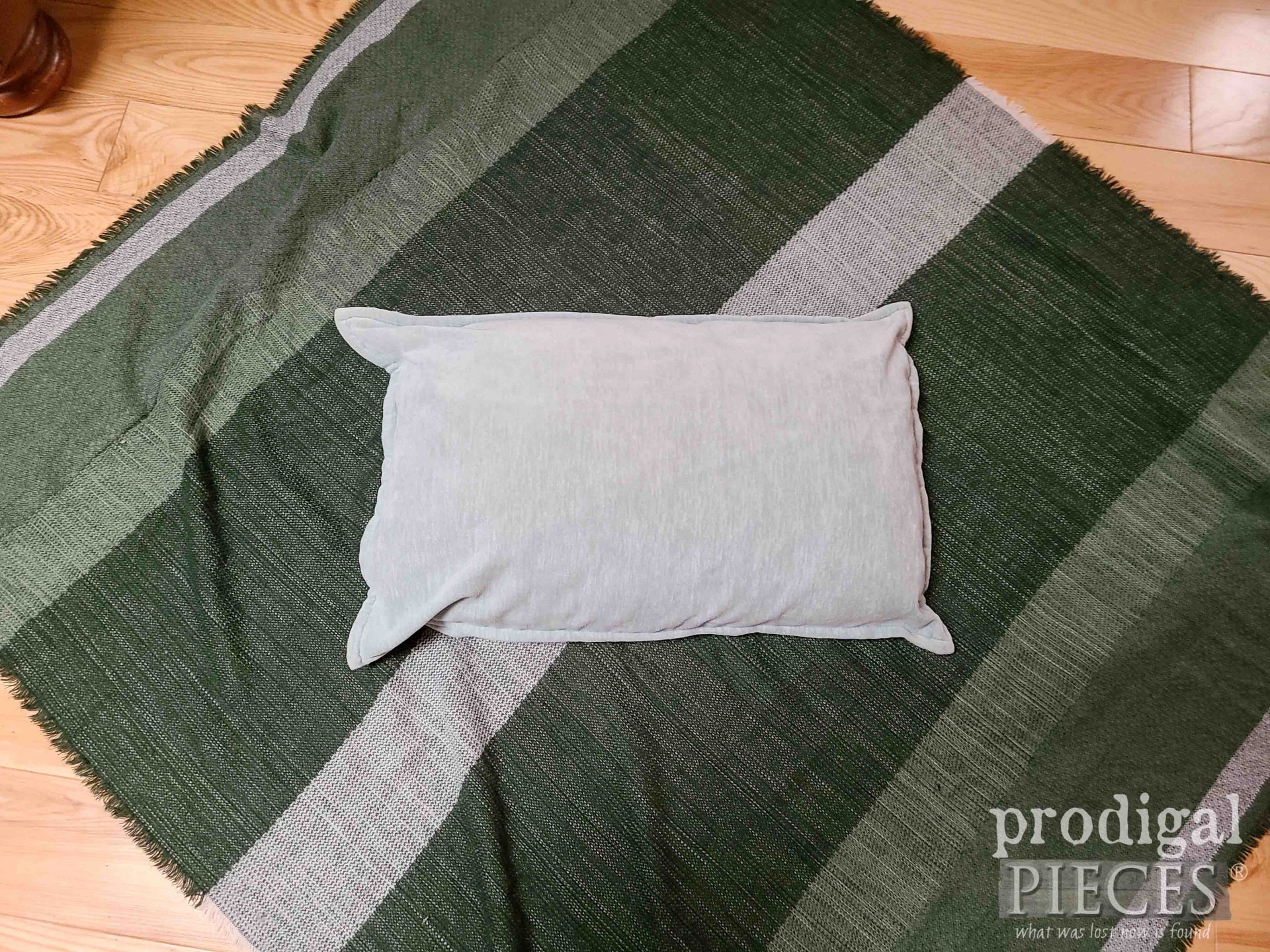 Wrapping Pillow with Upcycled Scarves for Decor | prodigalpieces.com