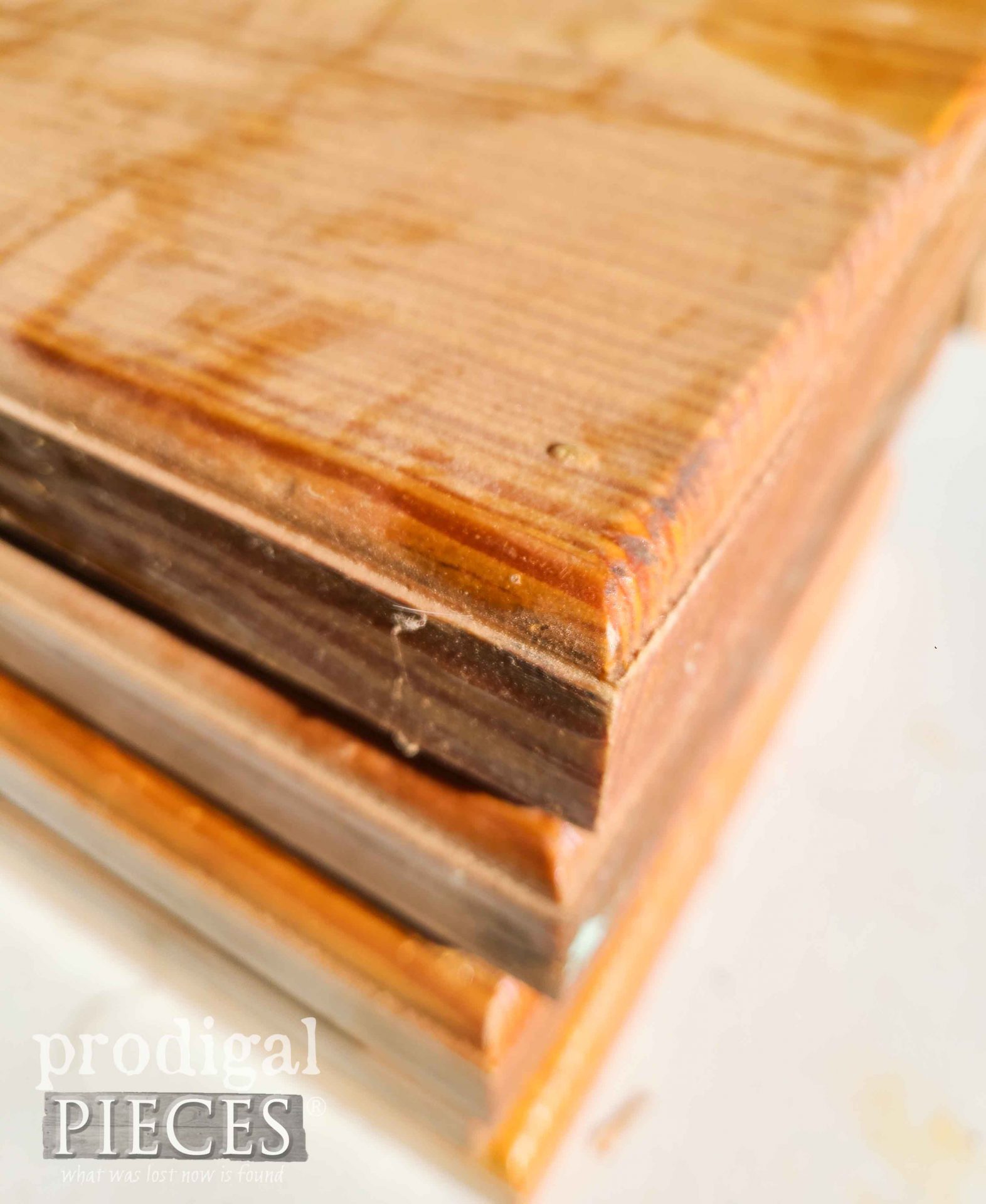 Beveled Reclaimed Board Edge on DIY Paint Pour Charcuterie Board | prodigalpieces.com