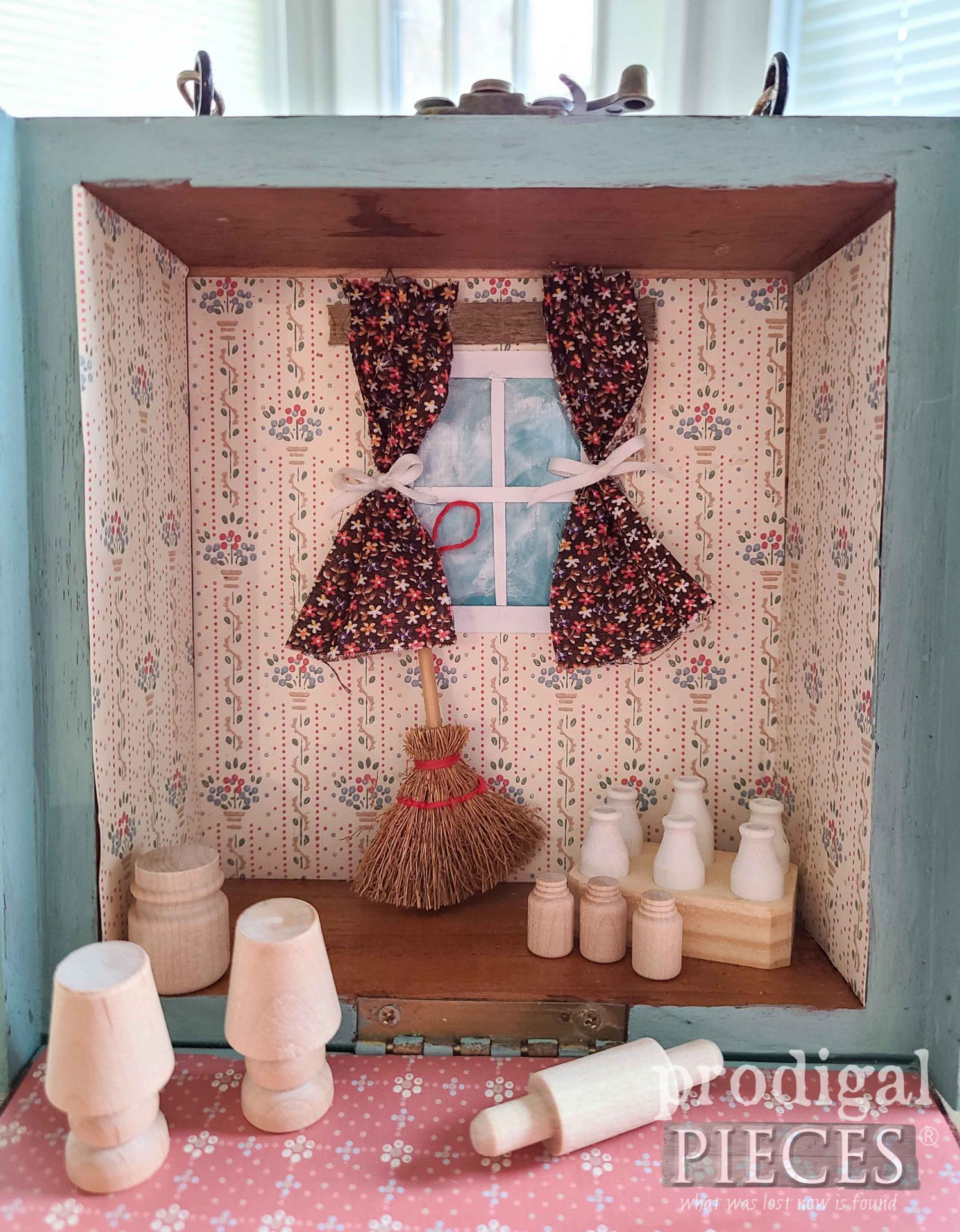 DIY Travel Dollhouse with Prairie Accessories of Upcycled Cigar Box by Larissa of Prodigal Pieces | prodigalpieces.com #prodigalpieces #diy #toys
