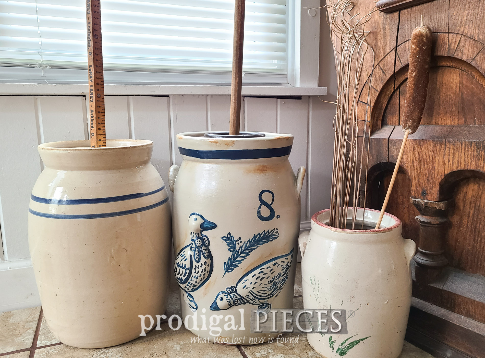 Featured How to Paint Ceramic | Farmhouse Decor by Larissa of Prodigal Pieces | prodigalpieces.com #prodigalpieces #farmhouse #diy