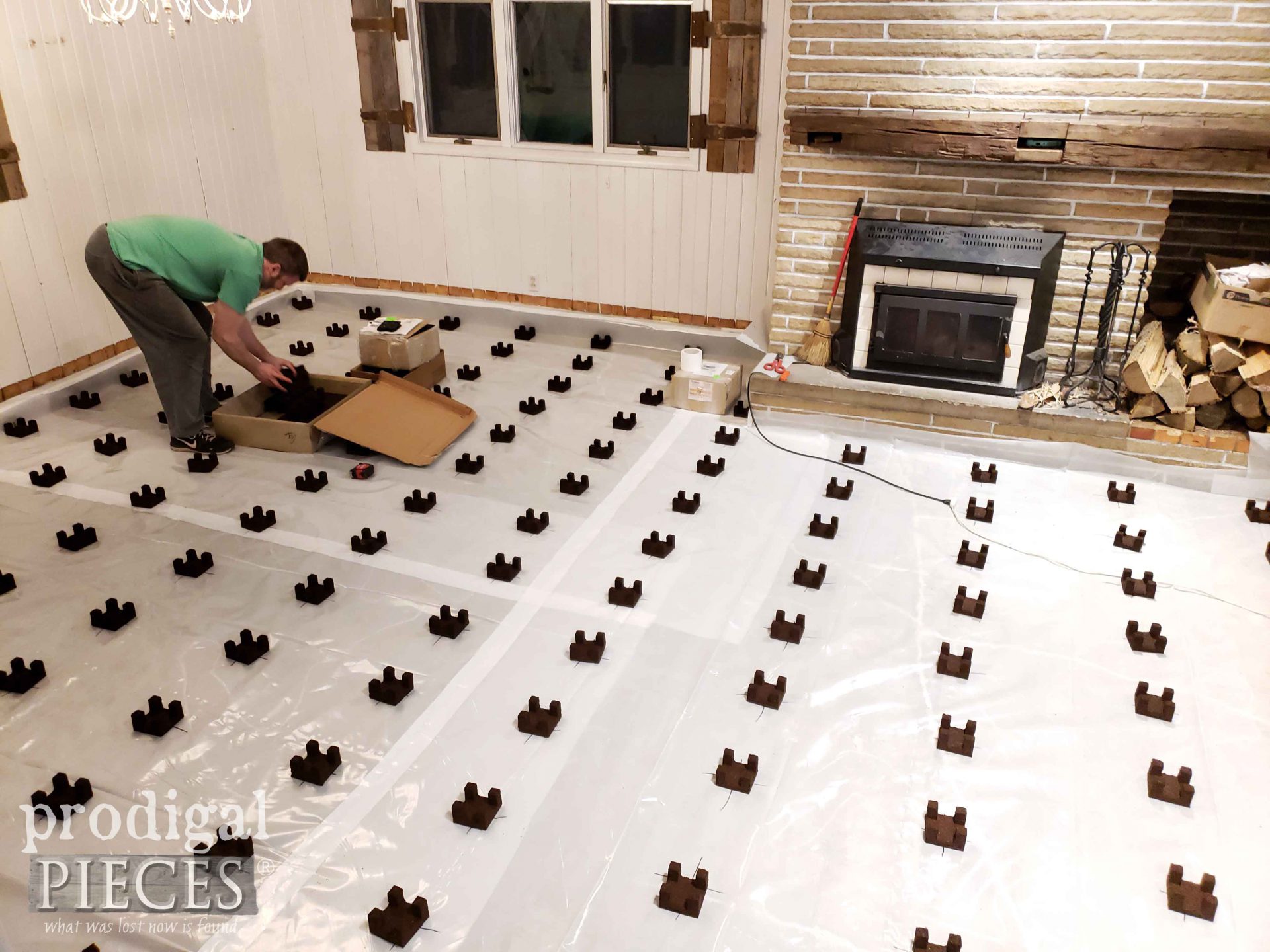 DIY Floating Floor Grid Placement for Floor Grid | prodigalpieces.com #prodigalpieces