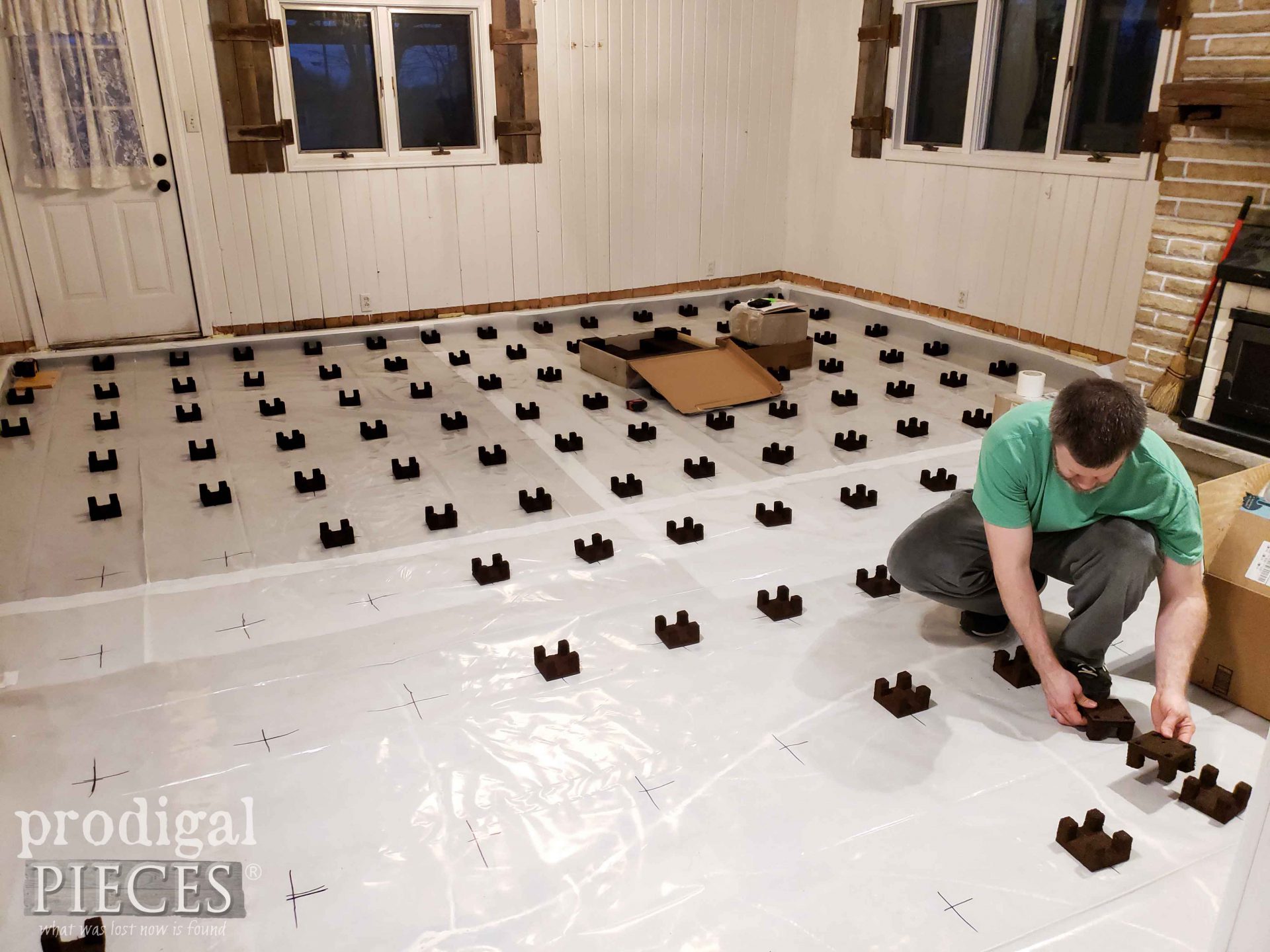 DIY Floating Floor Cradle Placement | prodigalpieces.com #prodigalpieces