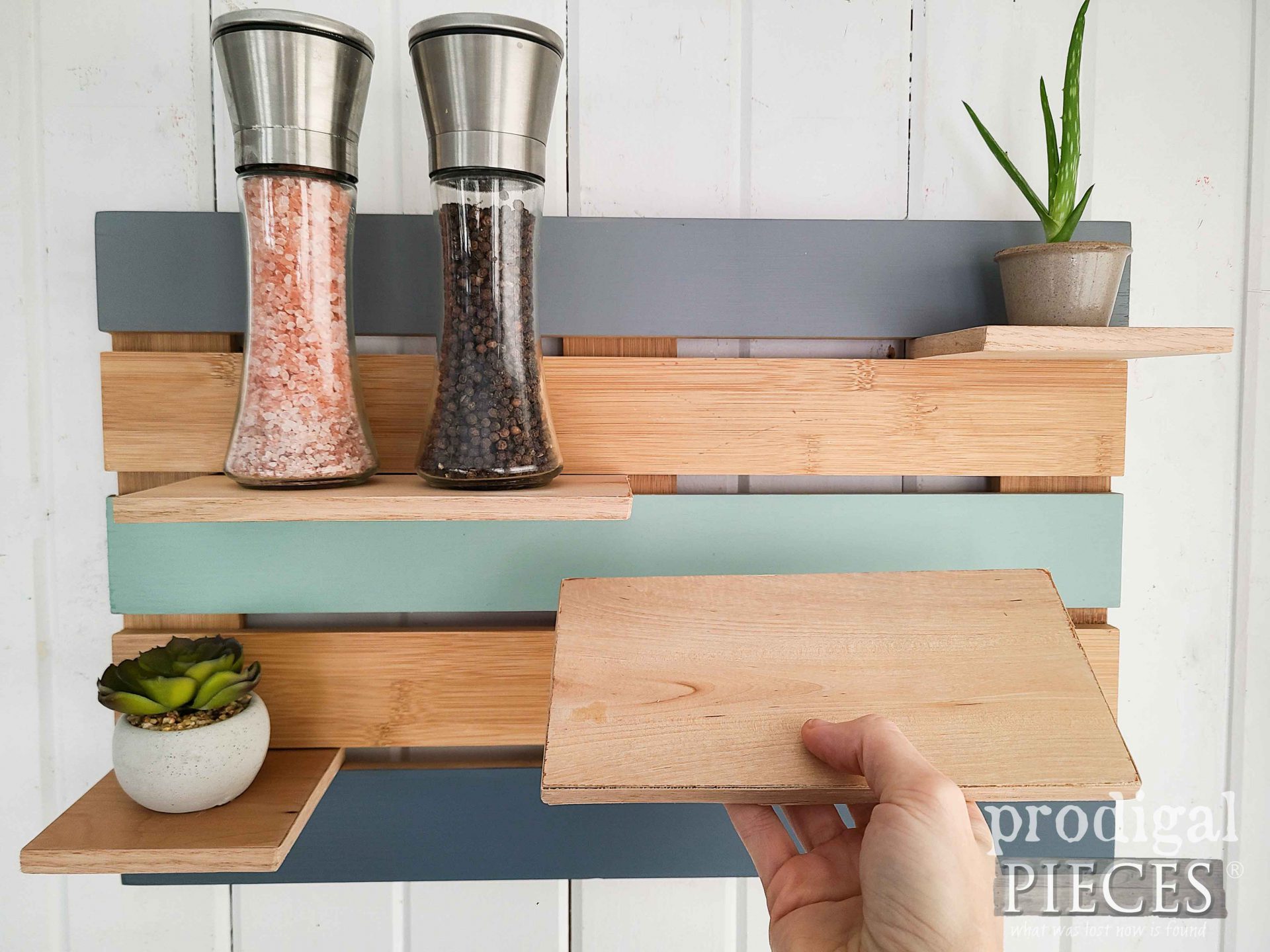 Removing Repurposed Trivet Shelf for Table Decor by Larissa of Prodigal Pieces | prodigalpieces.com #prodigalpieces #reclaimed #kitchen #homedecor