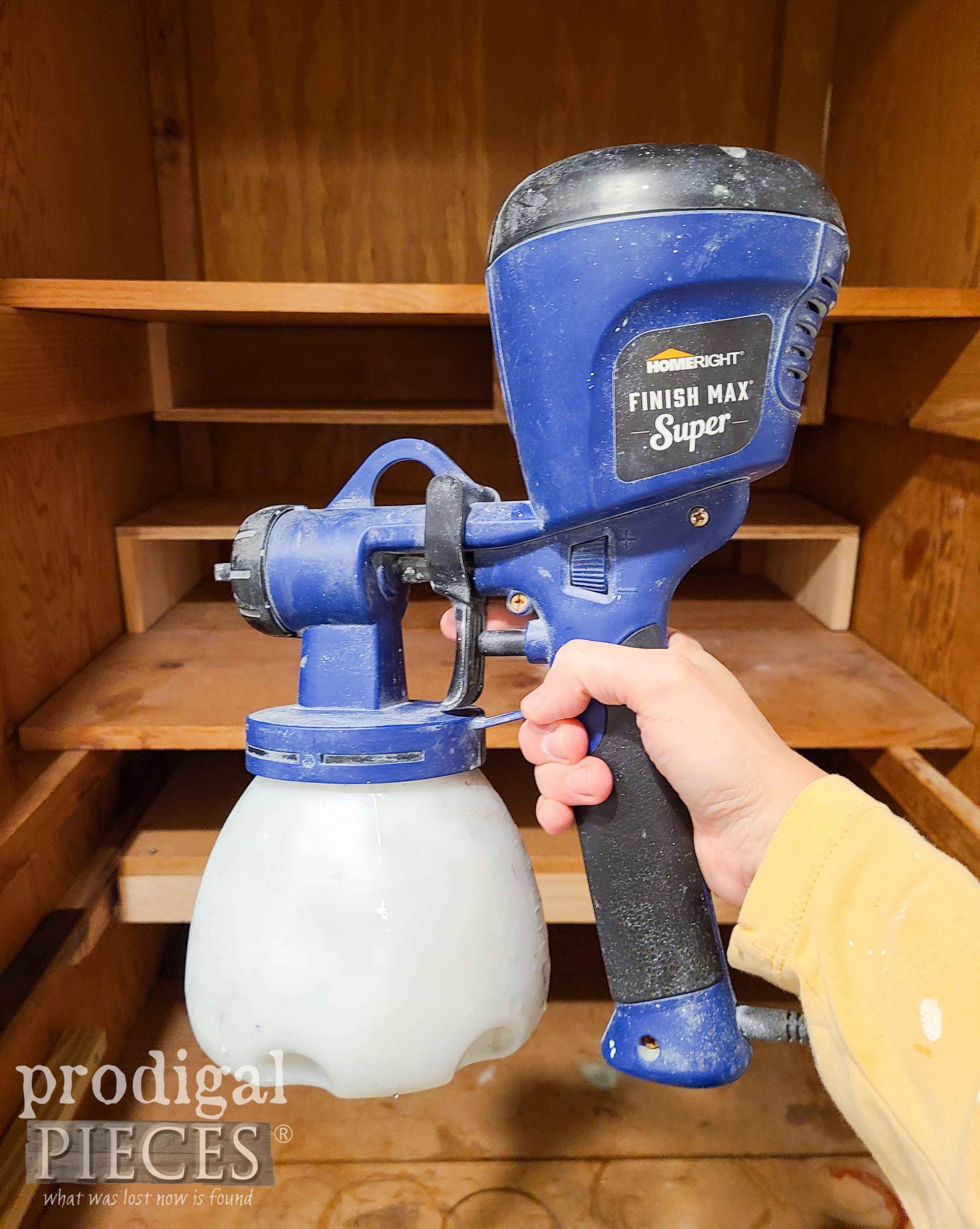HomeRight Super Finish Max Extra Sprayer for Closet Update by Larissa of Prodigal Pieces | prodigalpieces.com #prodigalpieces