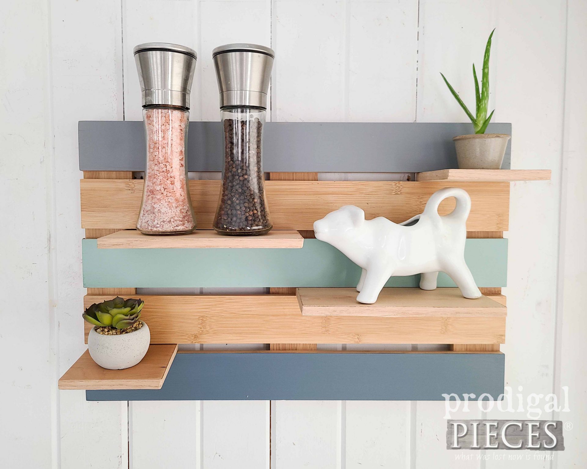 Wooden Repurposed Trivet Wall Shelf with Accessories by Larissa of Prodigal Pieces | prodigalpieces.com #prodigalpieces #upcycled #boho #modernfarmhouse #kitchen