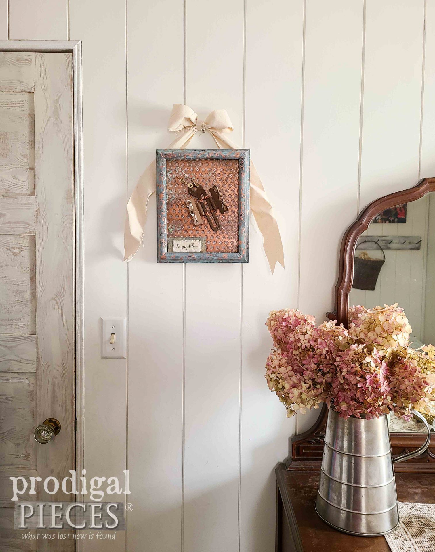 DIY Thrifted Picture Frame Butterfly Art by Larissa of Prodigal Pieces | prodigalpieces.com #prodigalpieces #diy #art #upcycled #salvaged