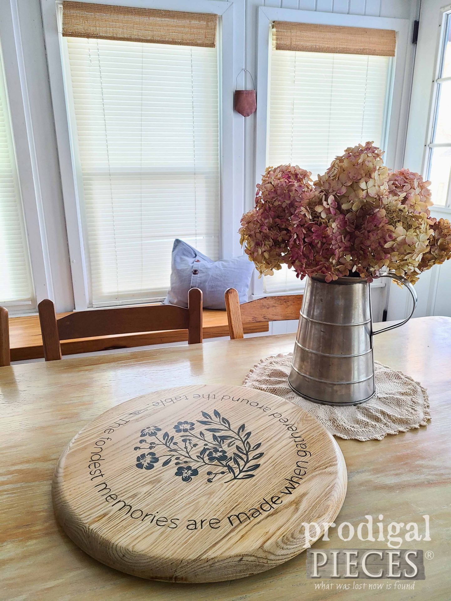 Vintage Oak Upcycled Lazy Susan with Hand-Painted Design by Larissa of Prodigal Pieces | prodigalpieces.com #prodigalpieces #diy #home #homedecor #vintage