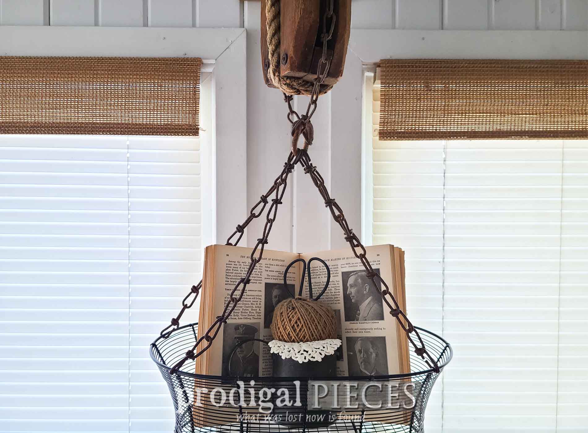 Featured Thrifted Basket Makeover Straight from the Curb by Larissa of Prodigal Pieces | prodigalpieces.com #prodigalpieces #farmhouse #diy #industrial #thrifted