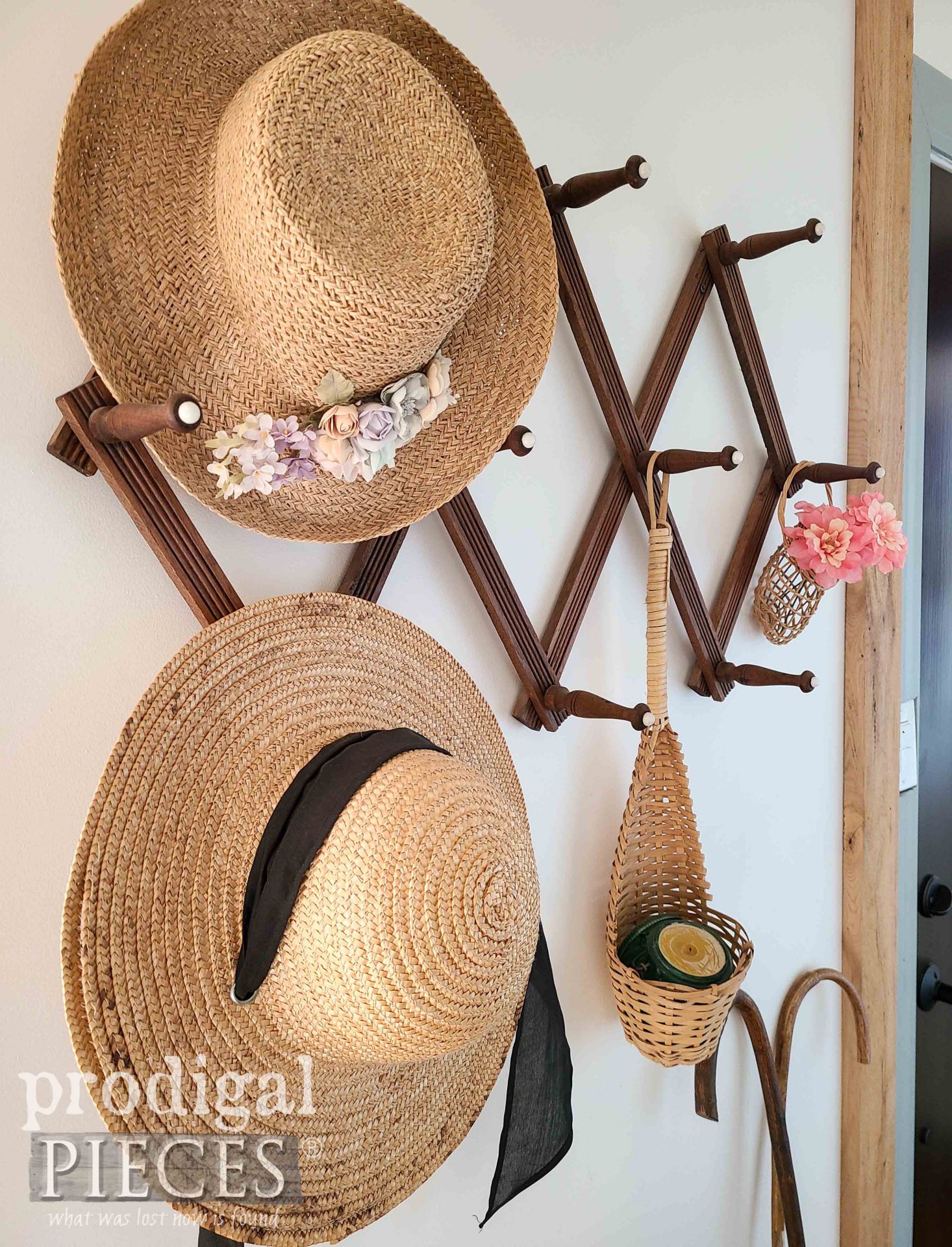 Staw Hats Hangin in Entry | prodigalpieces.com #prodigalpieces #interiordesign #home #farmhouse