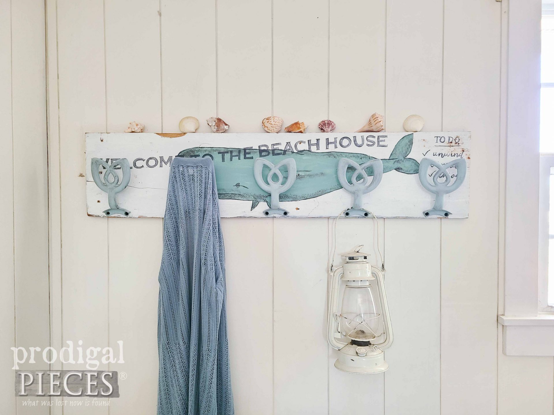 Welcome to the Beach Entry Coat Rack with Upcycled Ceiling Fan Hardware by Larissa of Prodigal Pieces | prodigalpieces.com #prodigalpieces #beach #upcycled
