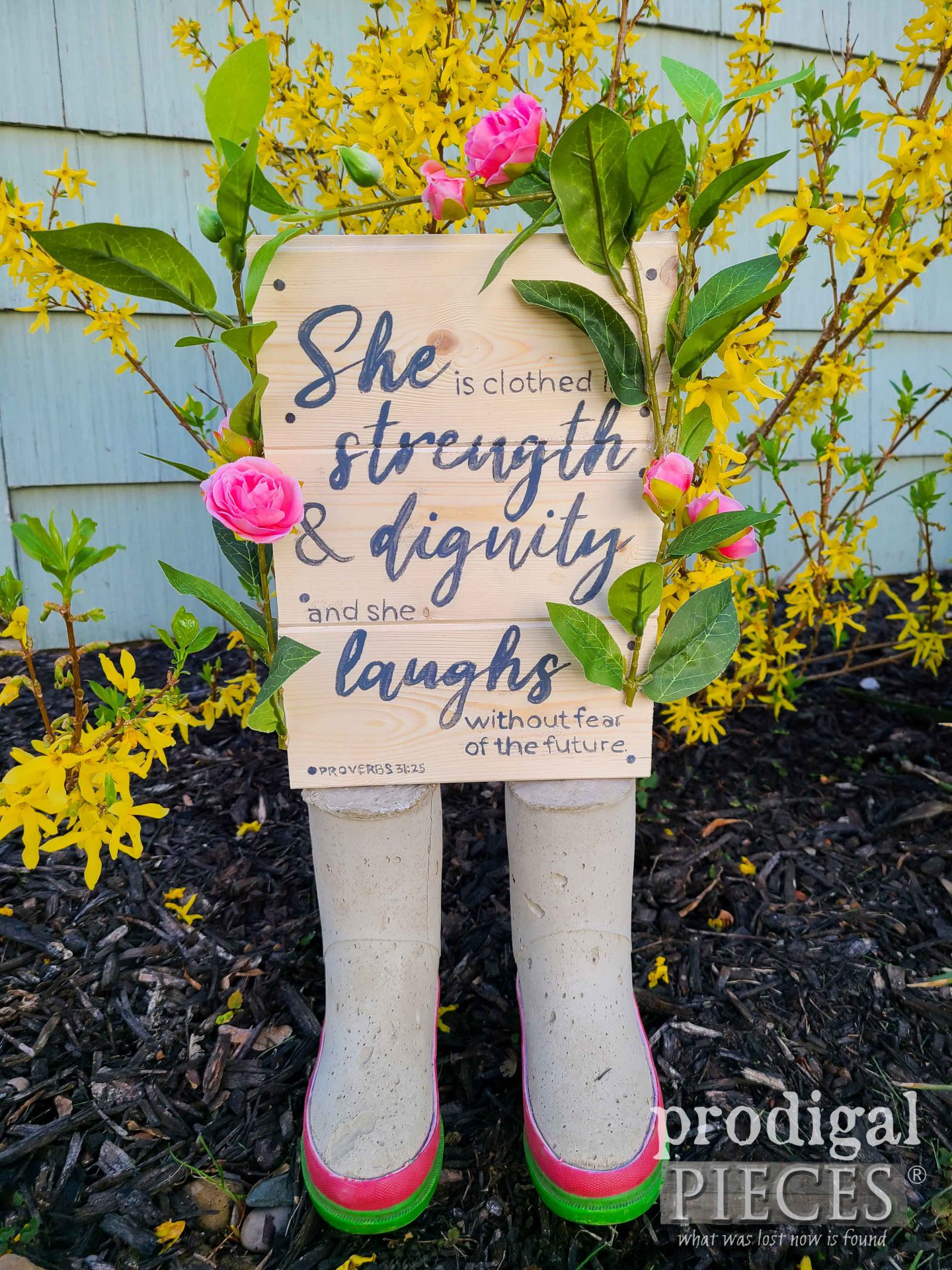 DIY Concrete Boot Sign with Scripture Verse by Larissa of Prodigal Pieces | prodigalpieces.com #prodigalpieces #mothersday #diy #recycled