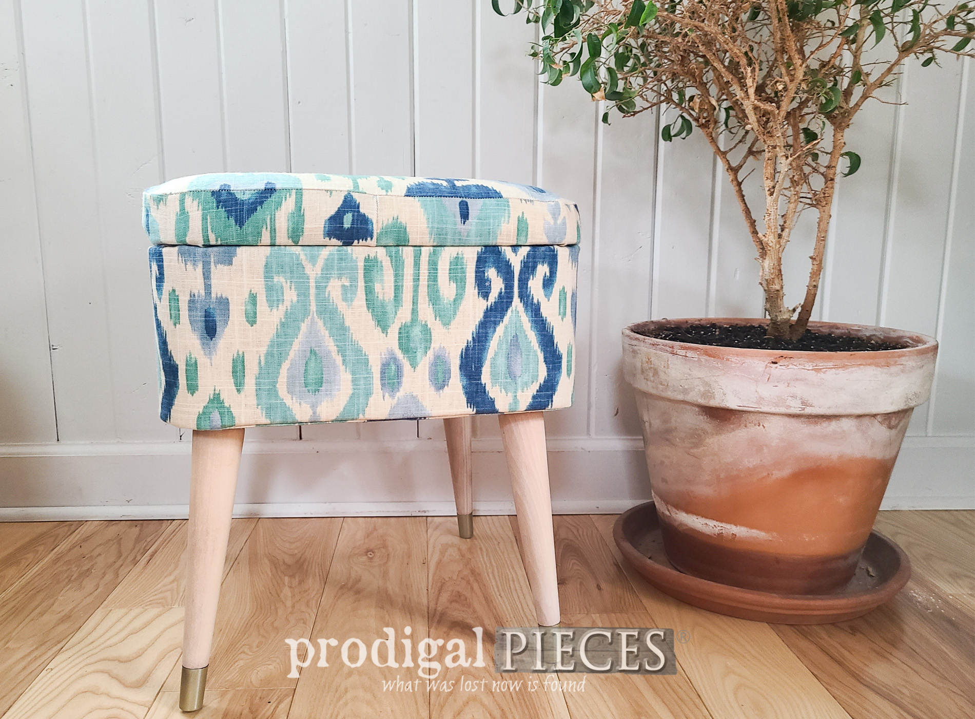 Featured Vintage Sewing Stool Makeover by Larissa of Prodigal Pieces | prodigalpieces.com #prodigalpieces