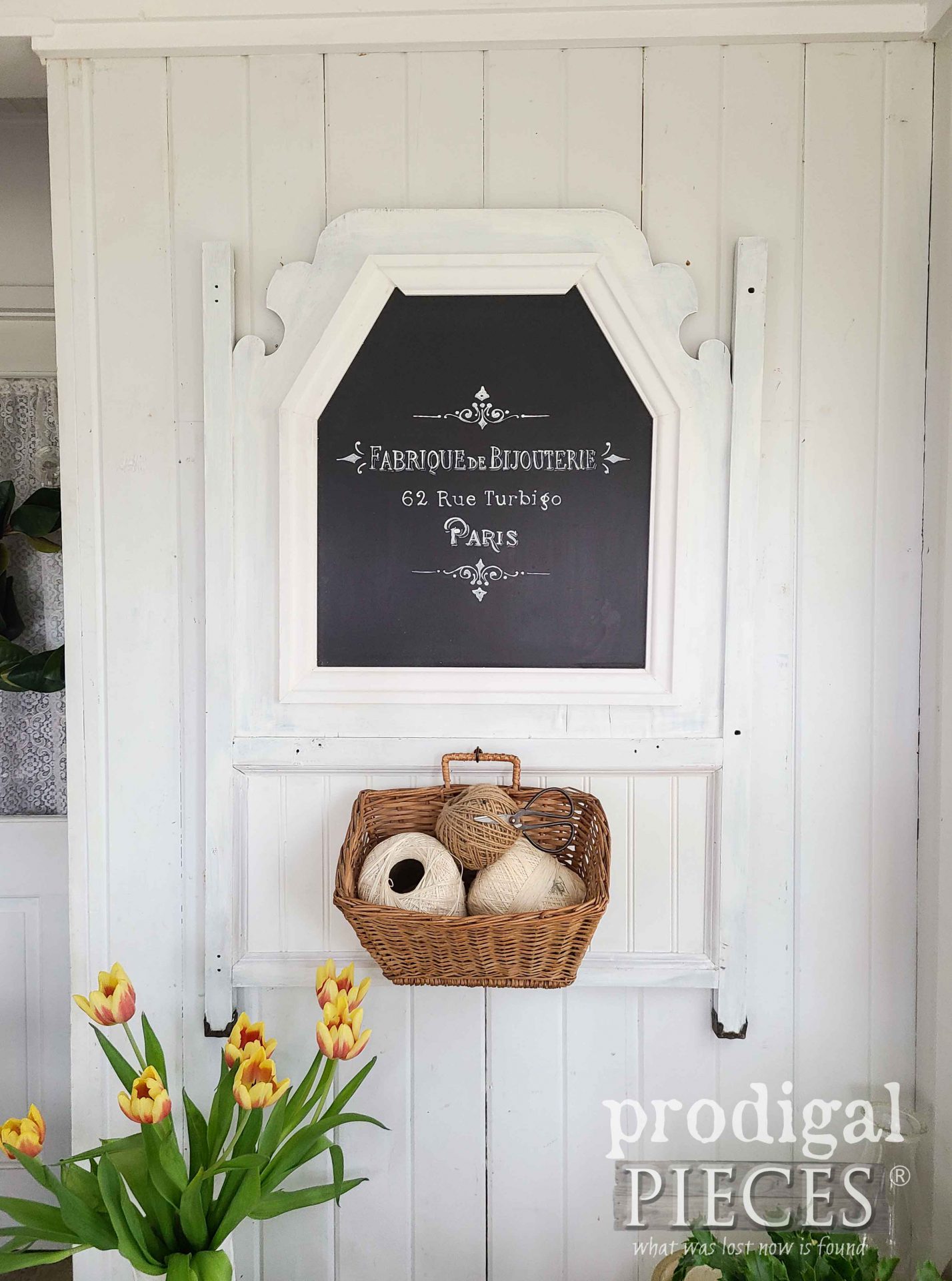 DIY French Jewelry Sign from Vintage Baby Crib Upcycled by Prodigal Pieces | prodigalpieces.com #prodigalpieces #frenchfarmhouse