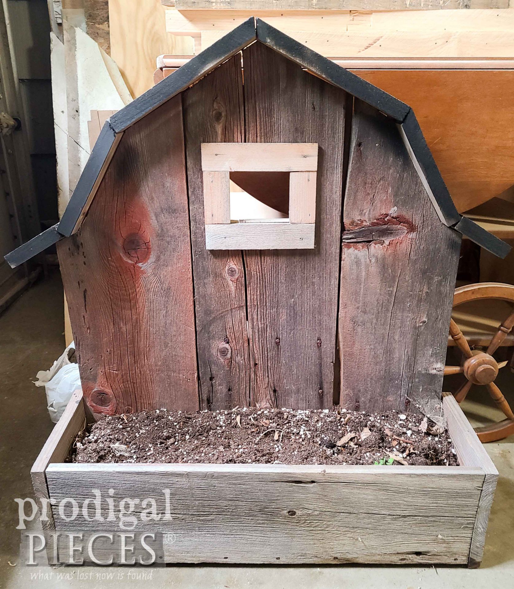 Reclaimed Wood Barn Planter on Curb by Larissa of Prodigal Pieces | prodigalpieces.com #prodigalpieces