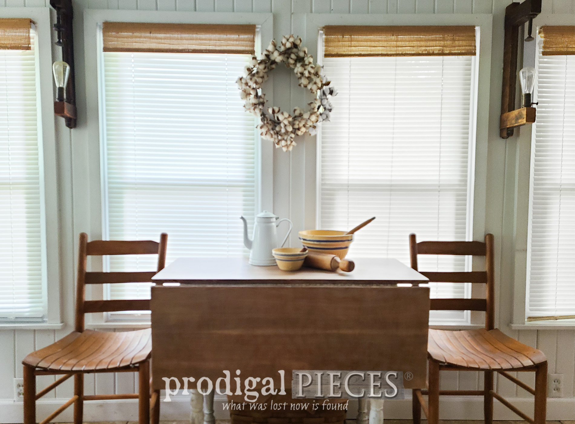 Featured Drop-Leaf Dining Table Makeover by Larissa of Prodigal Pieces | prodigalpieces.com #prodigalpieces #farmhouse #furniture #diy #makeover