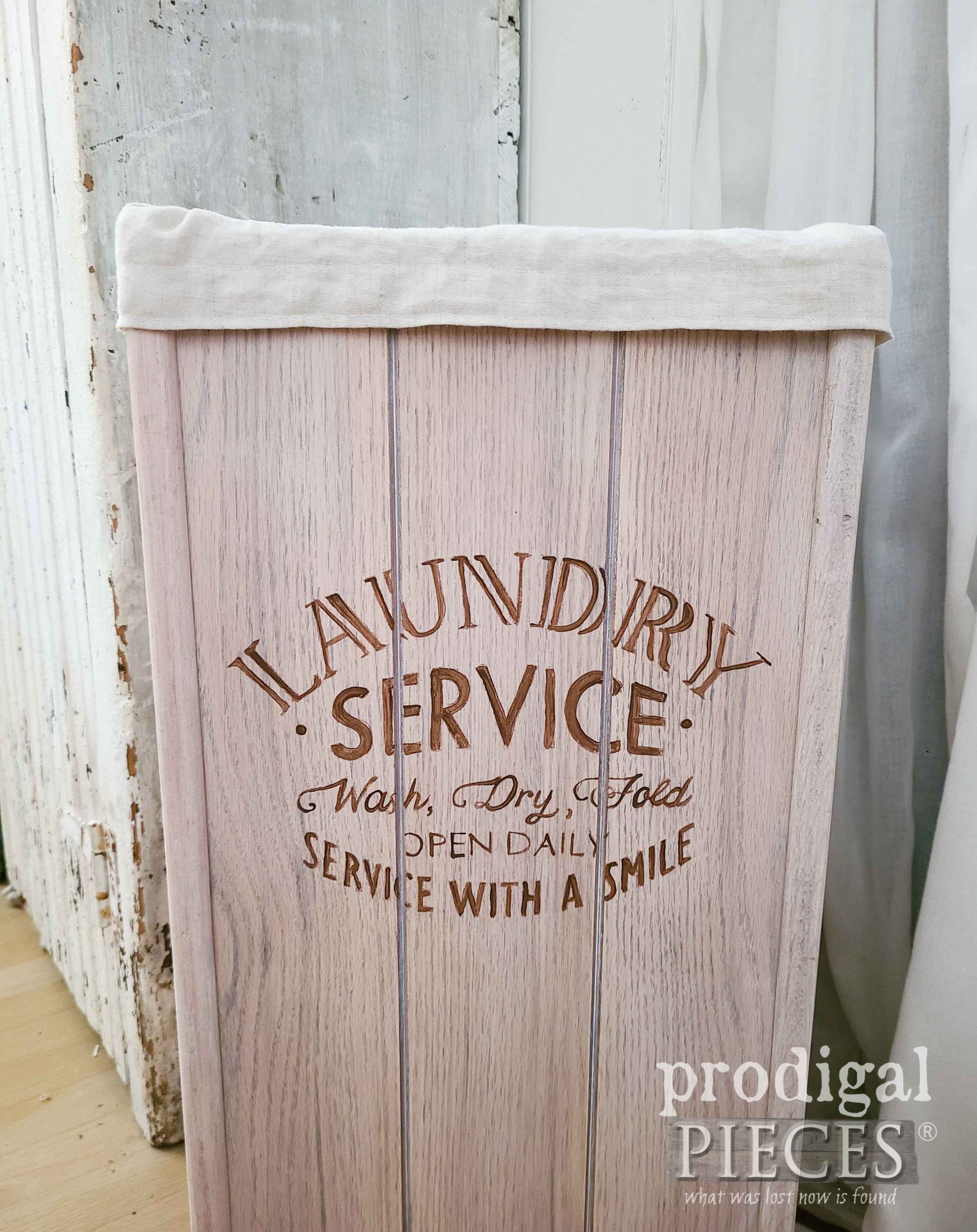 Hand-Painted Laundry Bin with Linen Laundry Bag from Upcycled Vintge Wooden Trash Bin by Larissa of Prodigal Pieces | prodigalpieces.com #prodigalpieces #laundry #linen #farmhouse #vintage