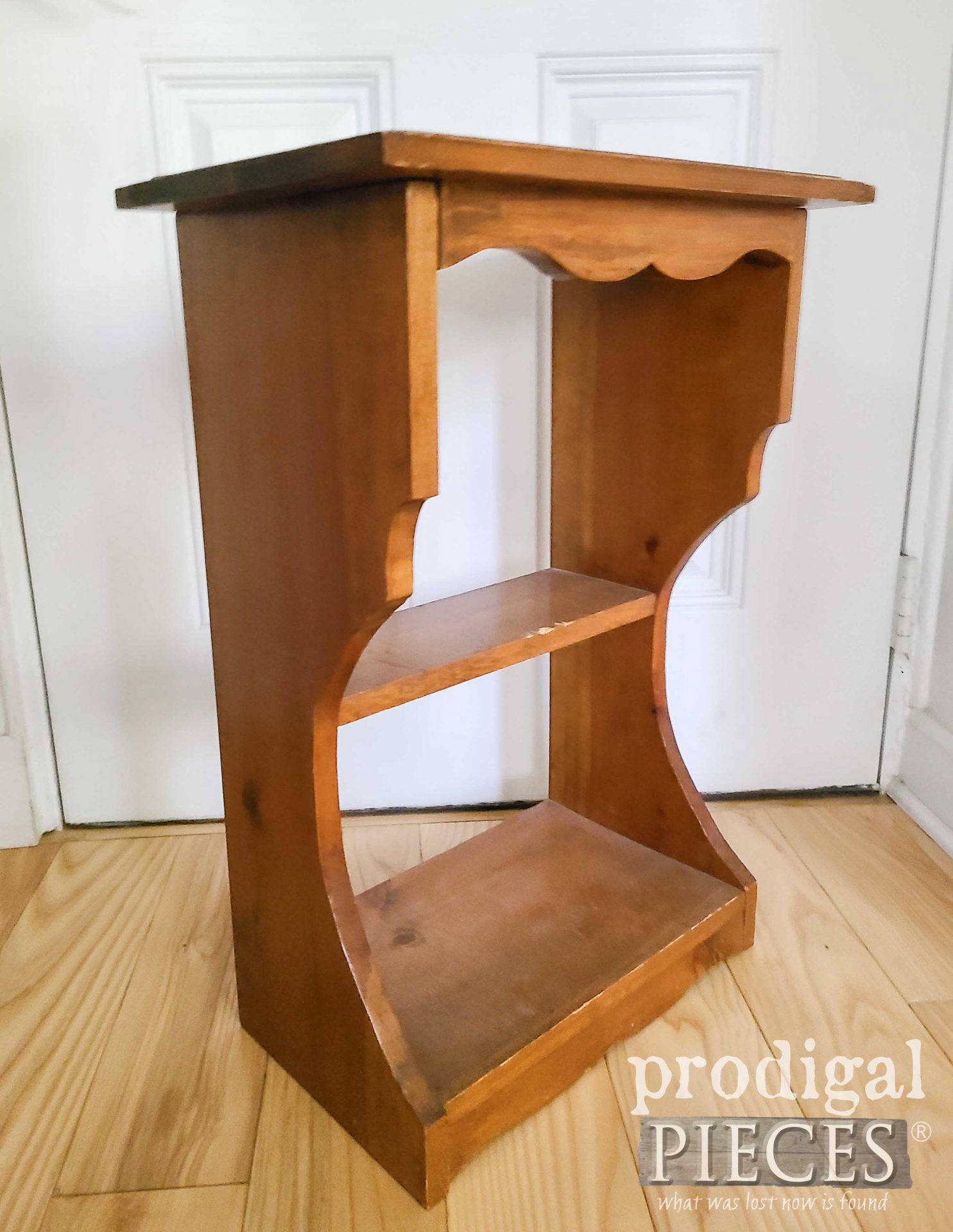 Side View of Wooden Shelf Updated | prodigalpieces.com #prodigalpieces