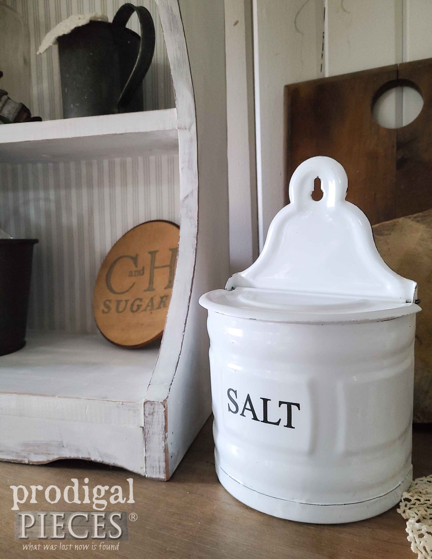 Vintage Farmhouse Salt Box by Larissa of Prodigal Pieces | prodigalpieces.com #prodigalpieces #farmhouse