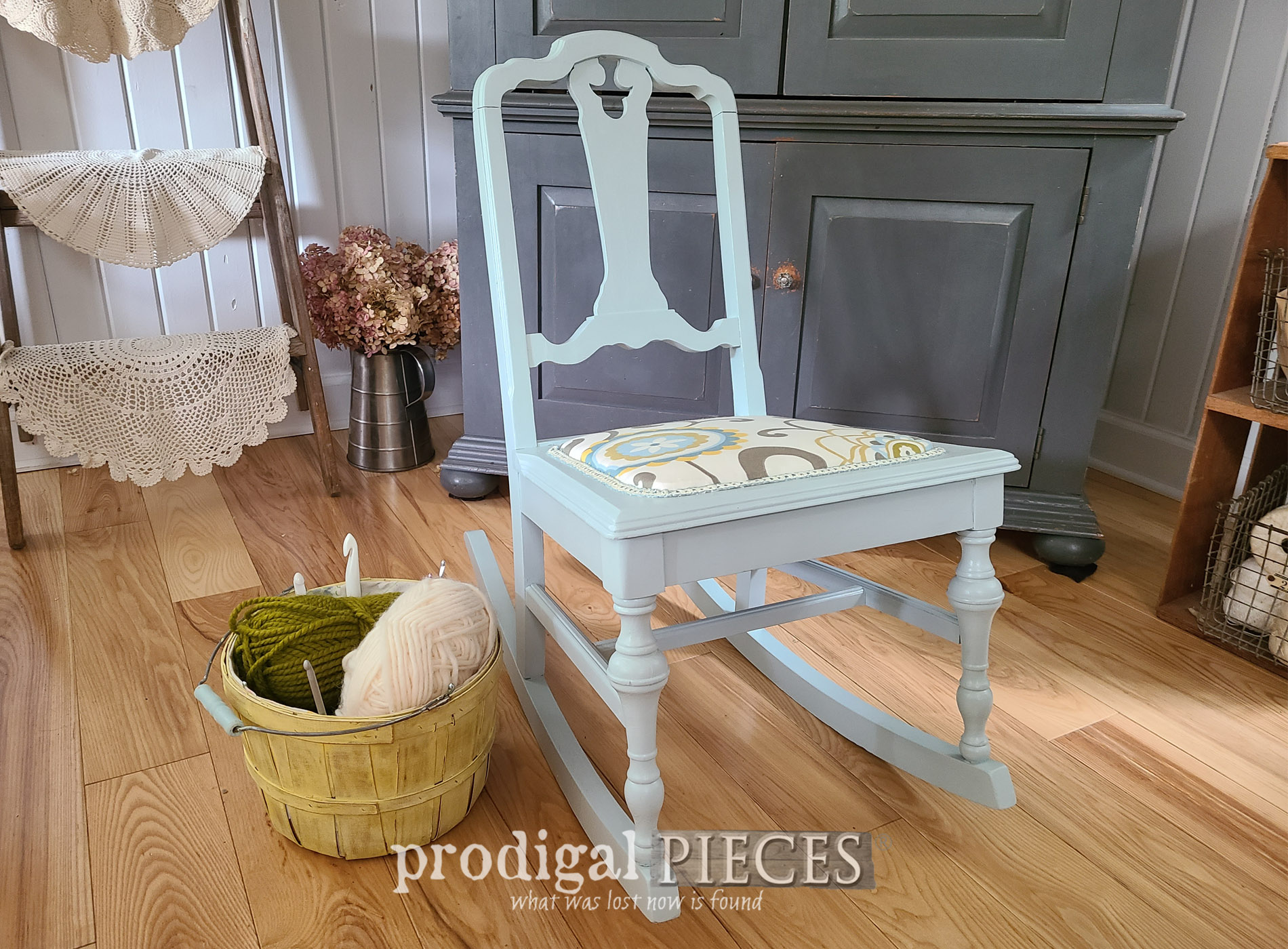 Featured Broken Rocking Chair Repair by Larissa of Prodigal Pieces | prodigalpieces.com #prodigalpieces #diy #furniture #antique