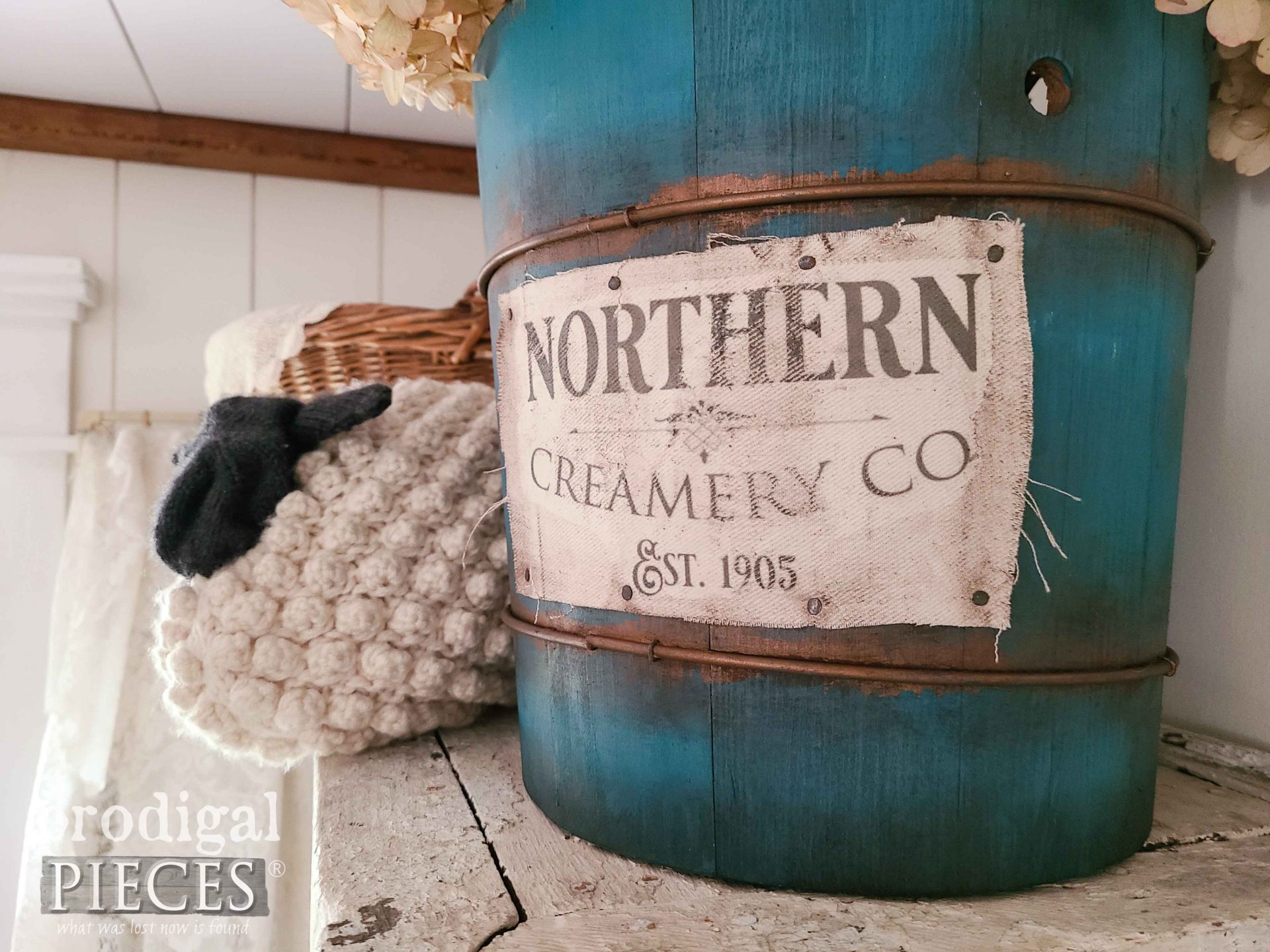 Northern Creamery Co. Bucket Label by Larissa of Prodigal Pieces | prodigalpieces.com #prodigalpieces #farmhouse #diy #rustic