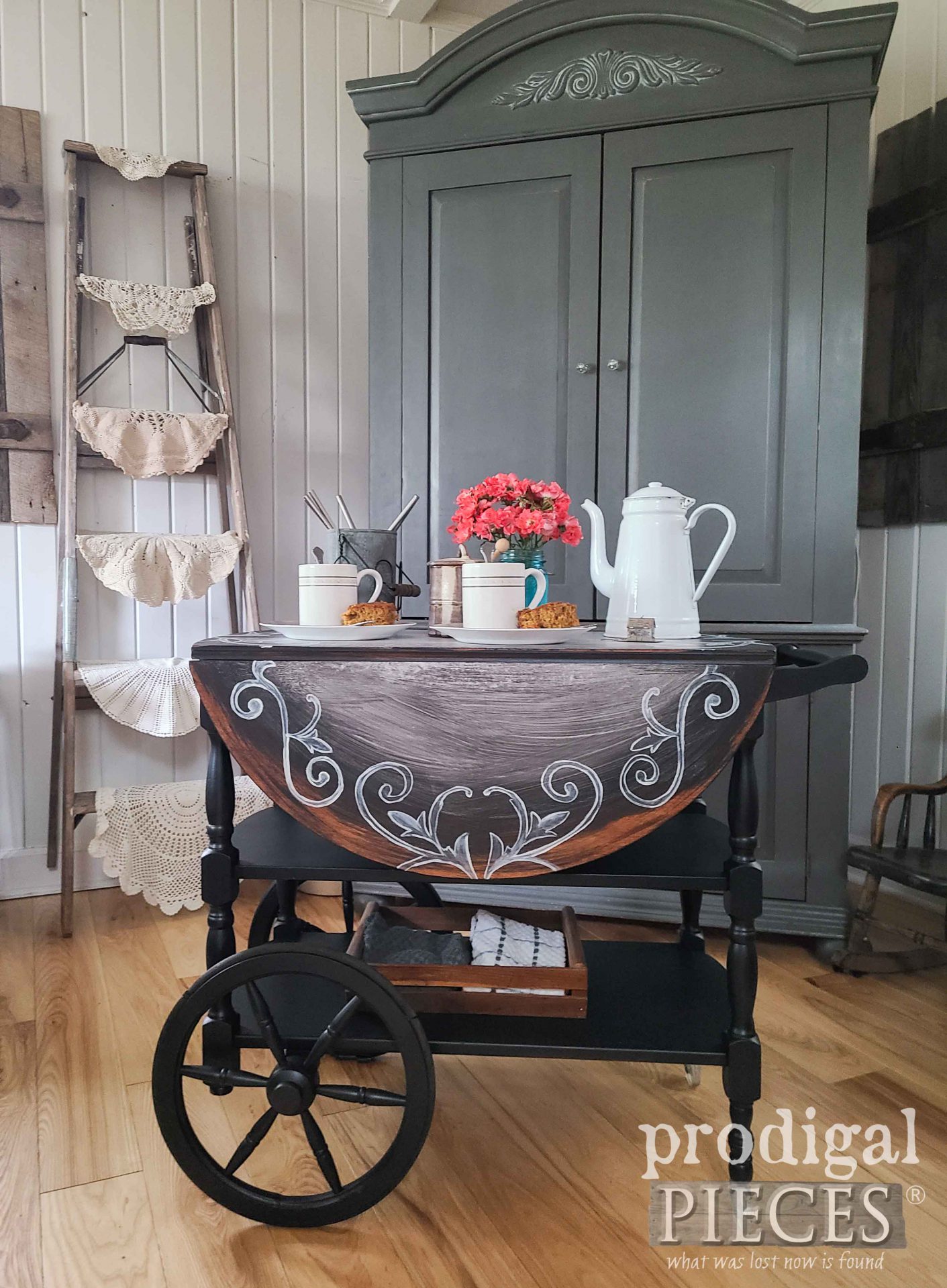 Farmhouse Style Tea Cart Makeover by Larissa of Prodigal Pieces | prodigalpieces.com #prodigalpieces #shopping #furniture #diy
