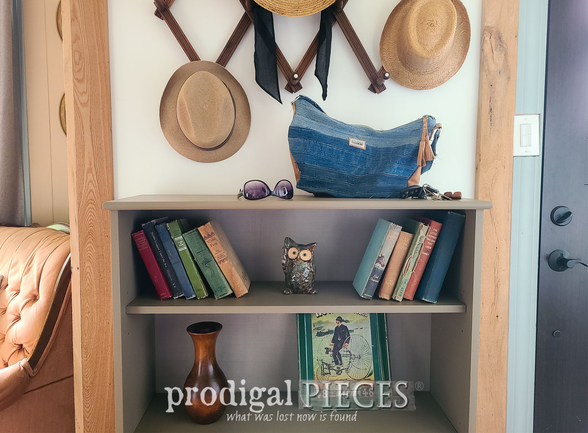 Featured Mid Century Modern Bookcase Makeover by Larissa of Prodigal Pieces | prodigalpieces.com #prodigalpieces #furniture #makeover #diy