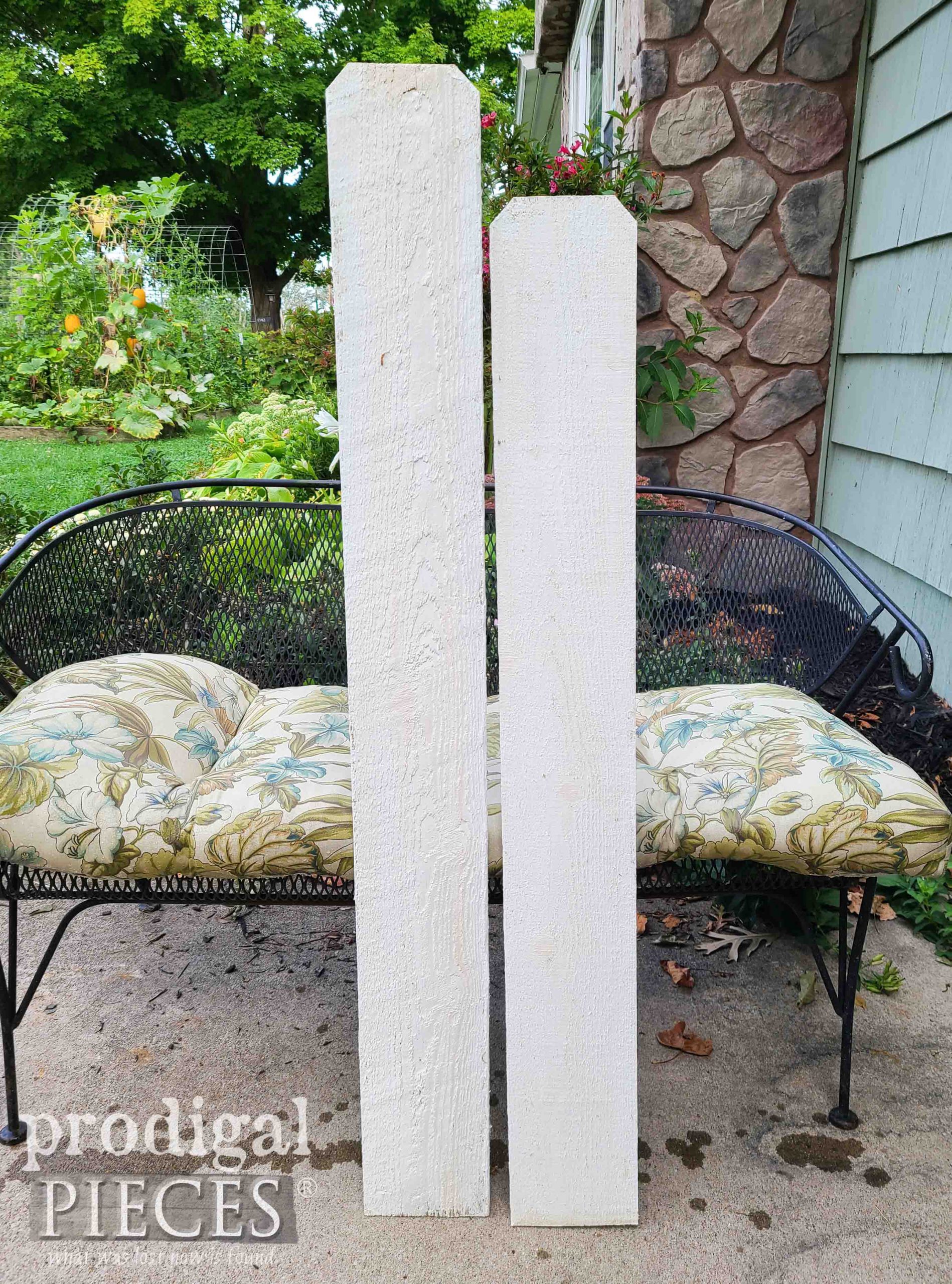 Two Dog-Eared Fence Panels Before Upcycled by Larissa of Prodigal Pieces | prodigalpieces.com #prodigalpieces