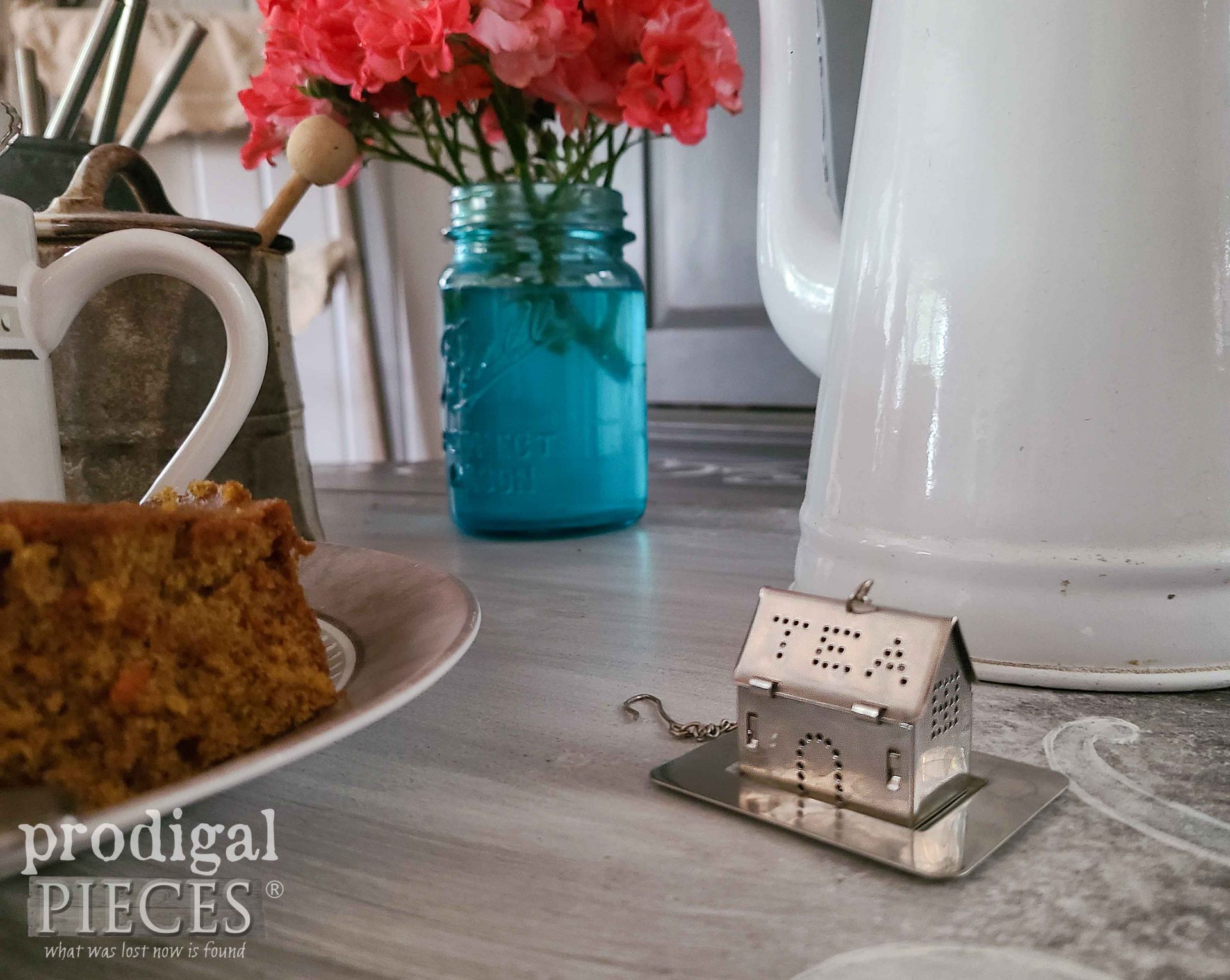 Stainless Steel Mini House Tea Diffuser by Larissa of Prodigal Pieces | prodigalpieces.com #prodigalpieces #tea #diy