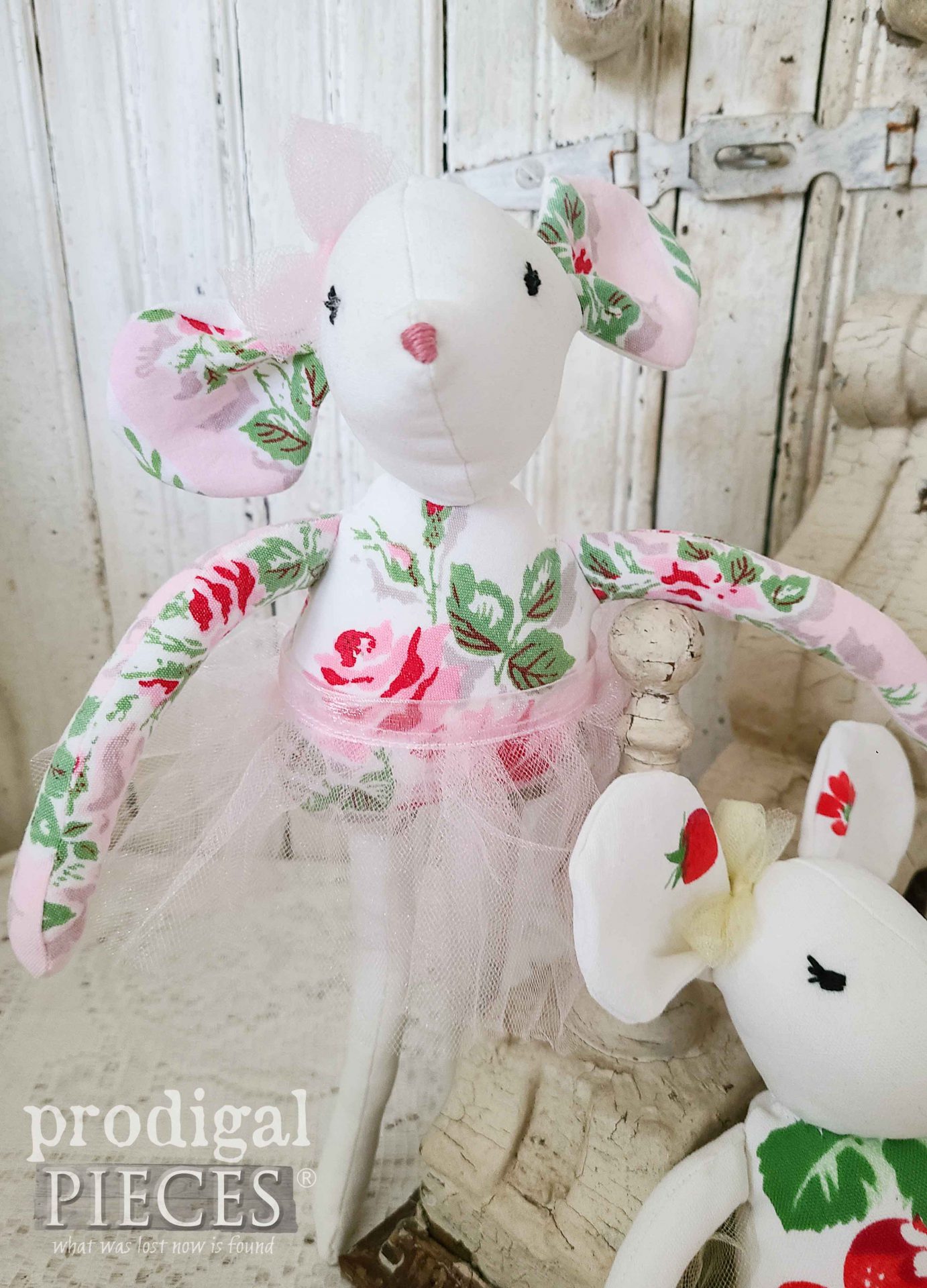 DIY Ballerina Mouse Doll with Roses by Larissa of Prodigal Pieces | prodigalpieces.com #prodigalpieces #toy #kids #ballerina