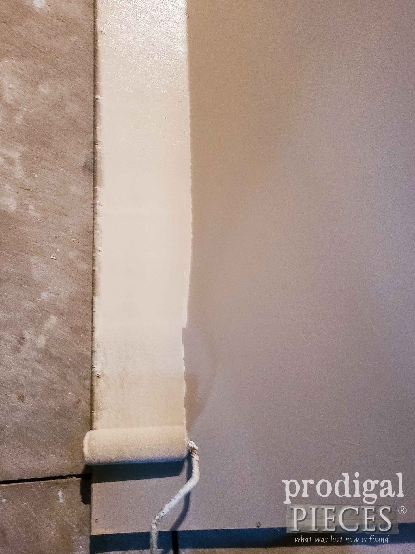 Painting White Layer of Faux Linen Paint Technique on Mid Century Modern Bookcase | prodigalpieces.com #prodigalpieces