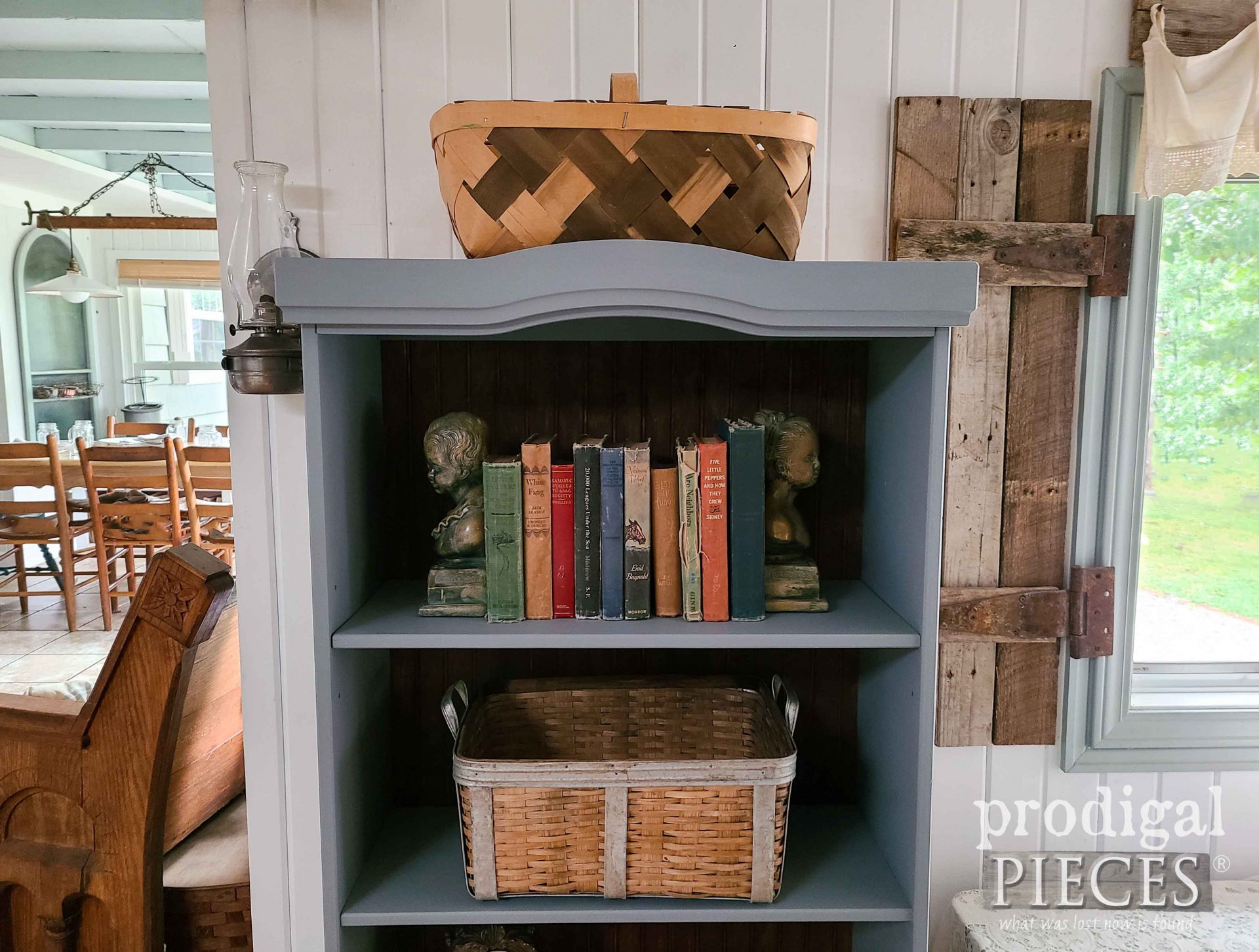 DIY Farmhouse Bookcase Top Makeover by Larissa of Prodigal Pieces | prodigalpieces.com #prodigalpieces #farmhouse #diy