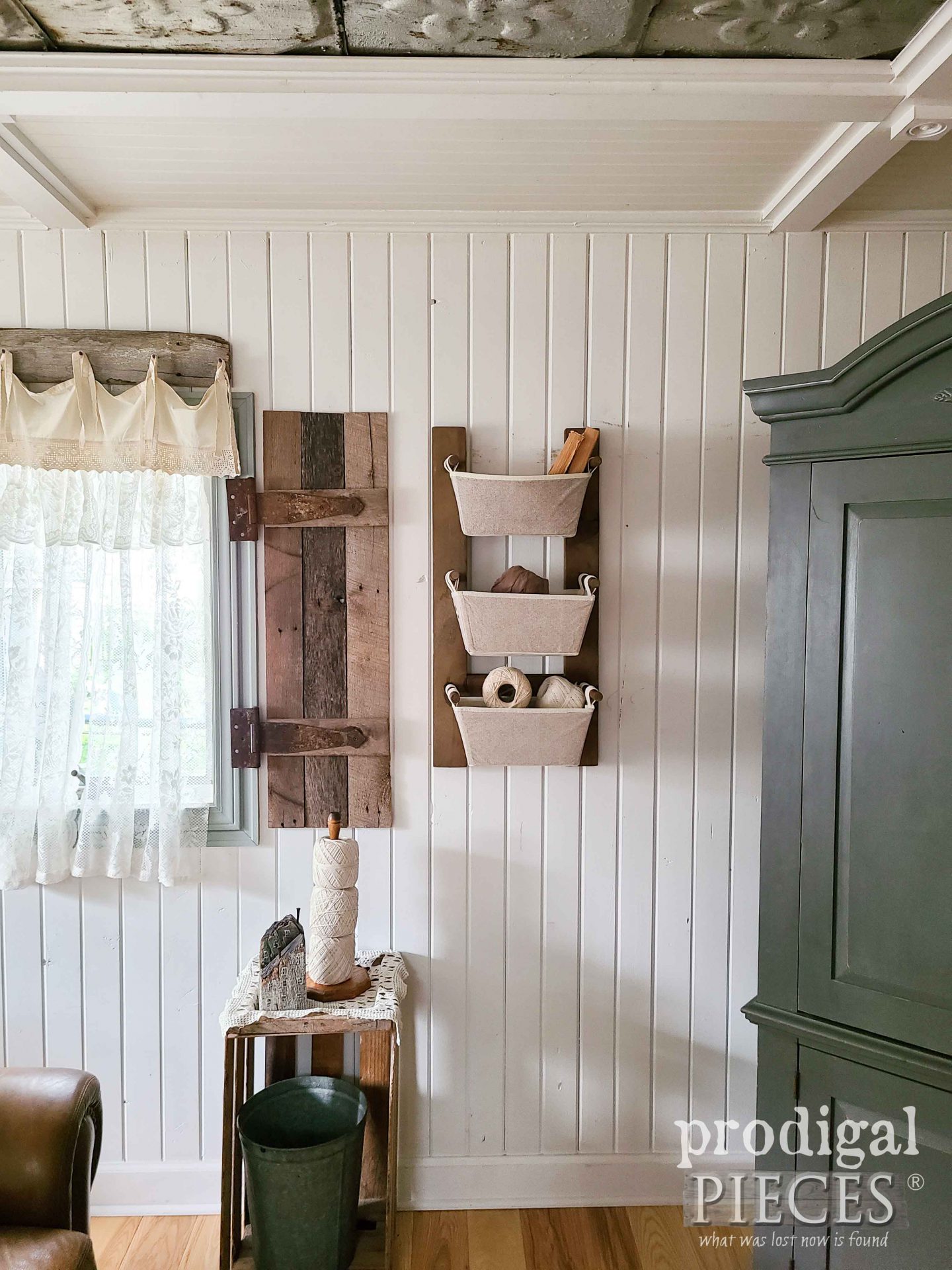 DIY Reclaimed Wood Storage Rack with Upcycled Spindles by Larissa of Prodigal Pieces | prodigalpieces.com #prodigalpieces #freeplans #farmhouse #diy